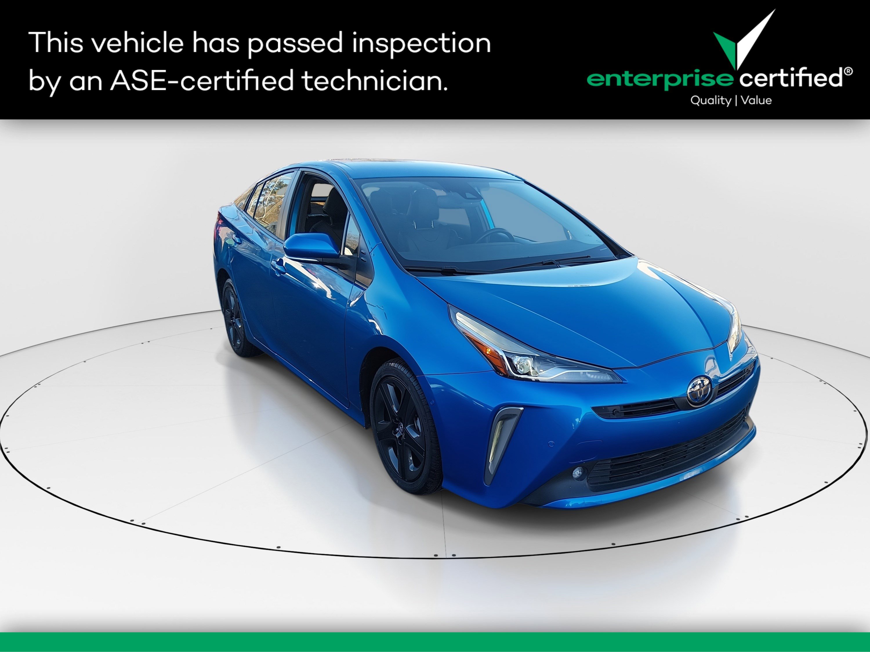 2022 Toyota Prius XLE's photo