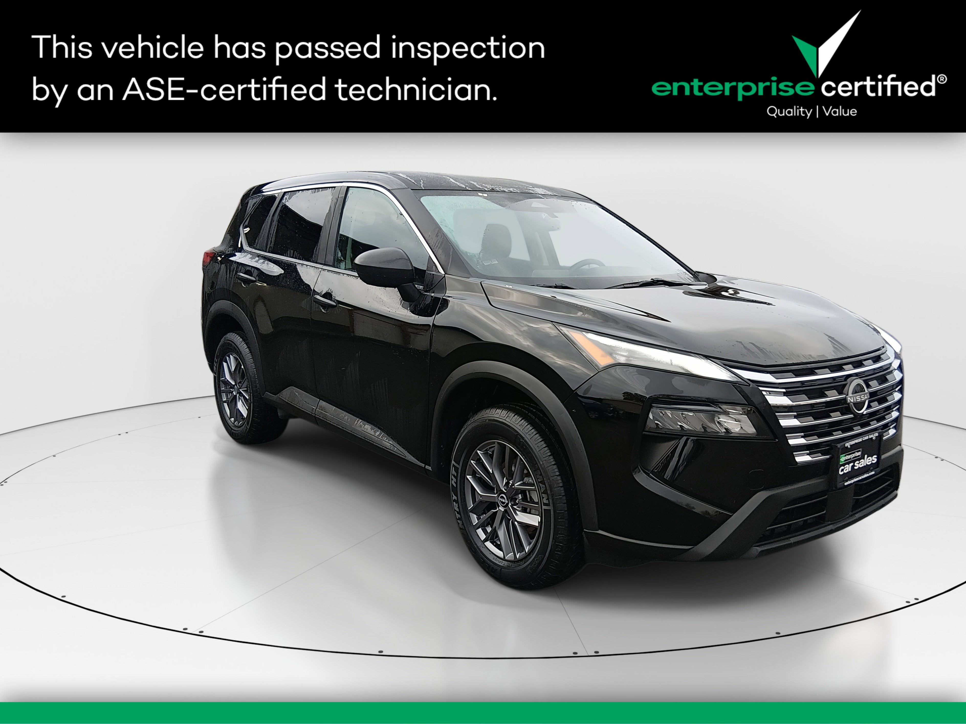 2024 Nissan Rogue S's photo