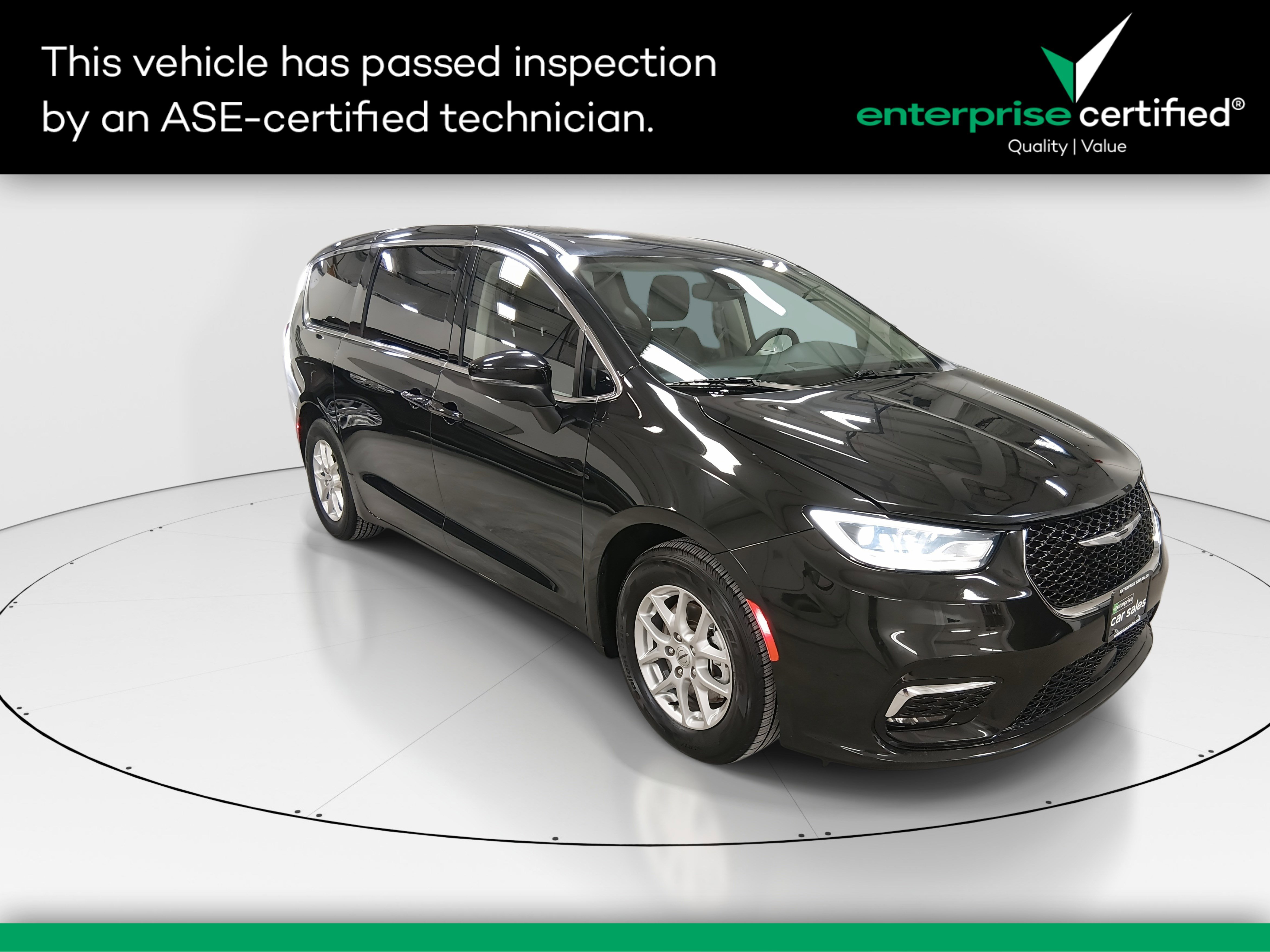 Used 2023 Chrysler Pacifica Touring L FWD
