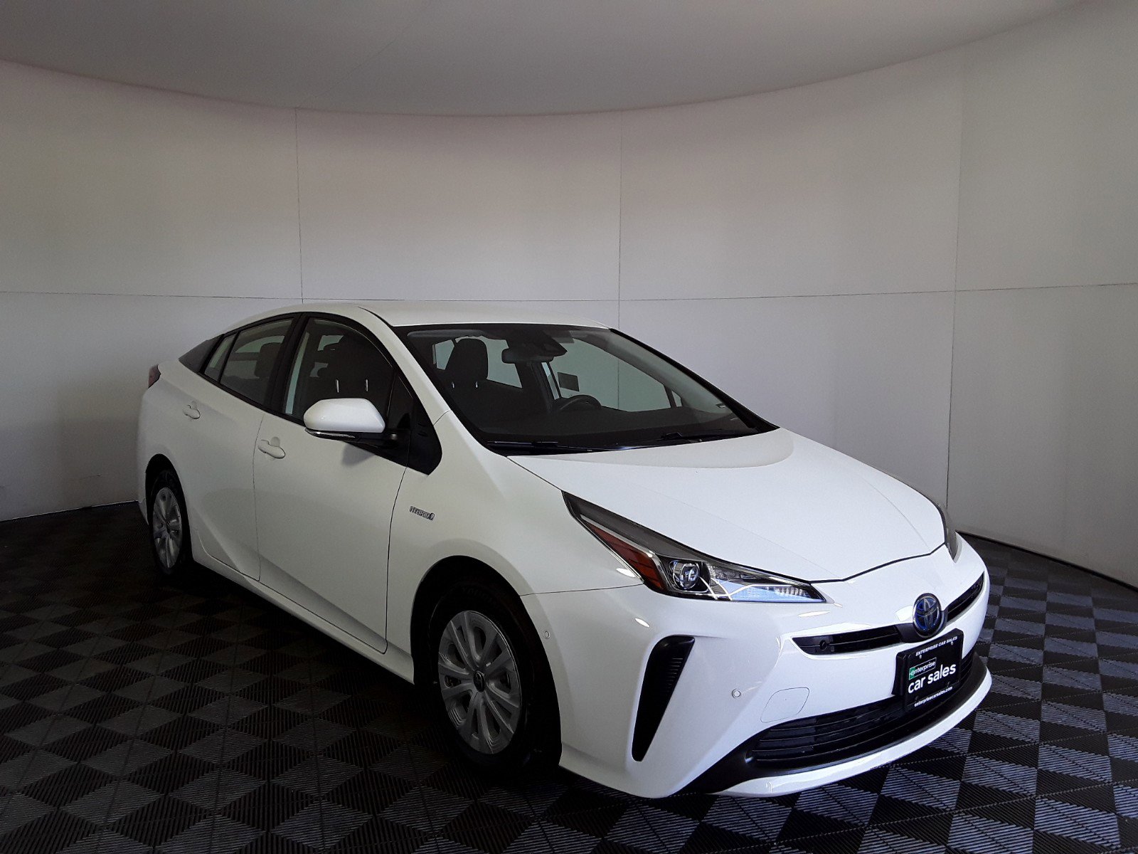 2022 Toyota Prius LE