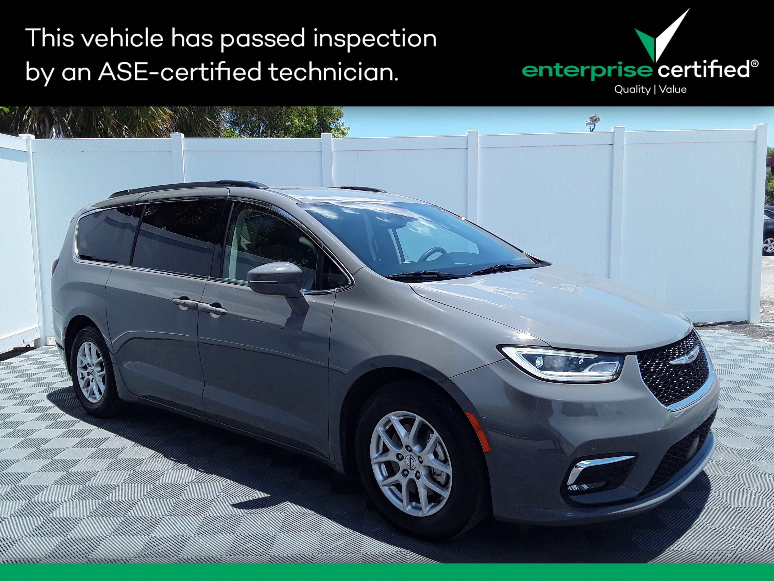 2022 Chrysler Pacifica Touring L FWD