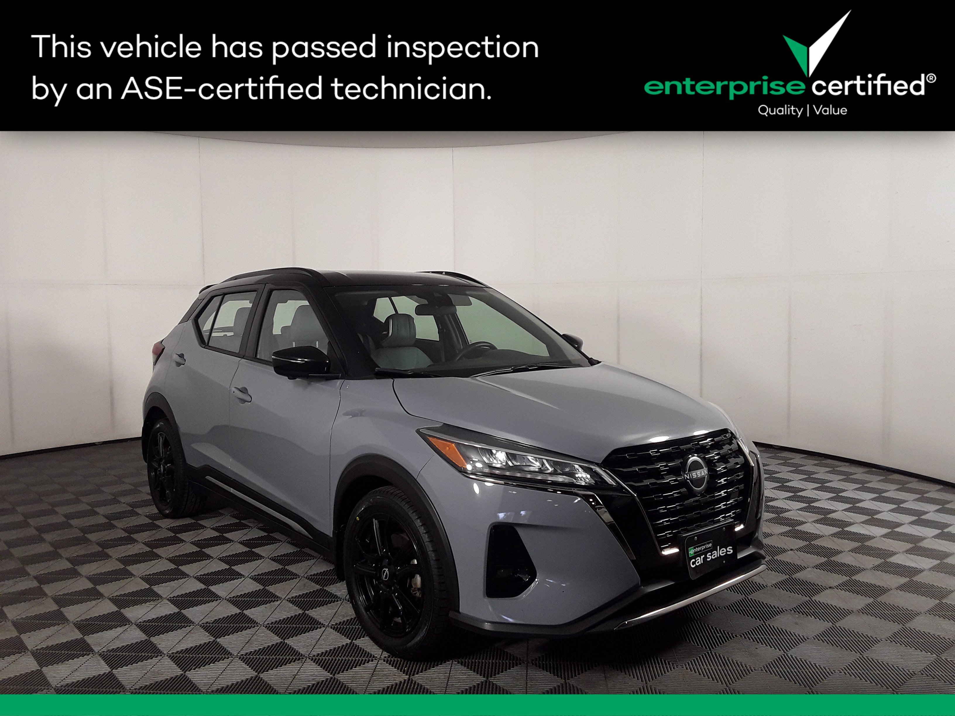 2023 Nissan Kicks SR FWD