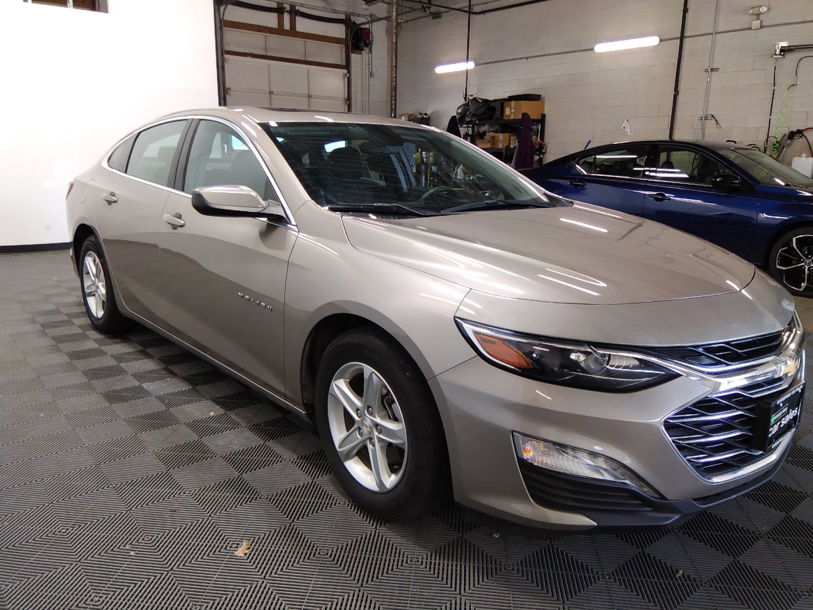 2022 Chevrolet Malibu 4dr Sdn LT