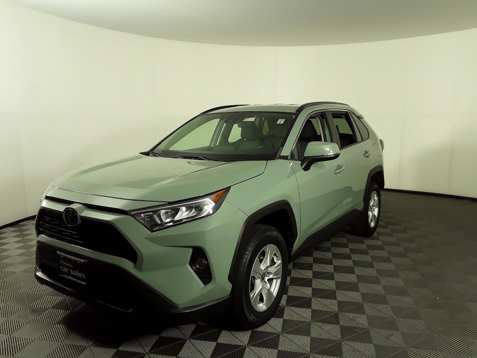 2021 Toyota RAV4 XLE FWD