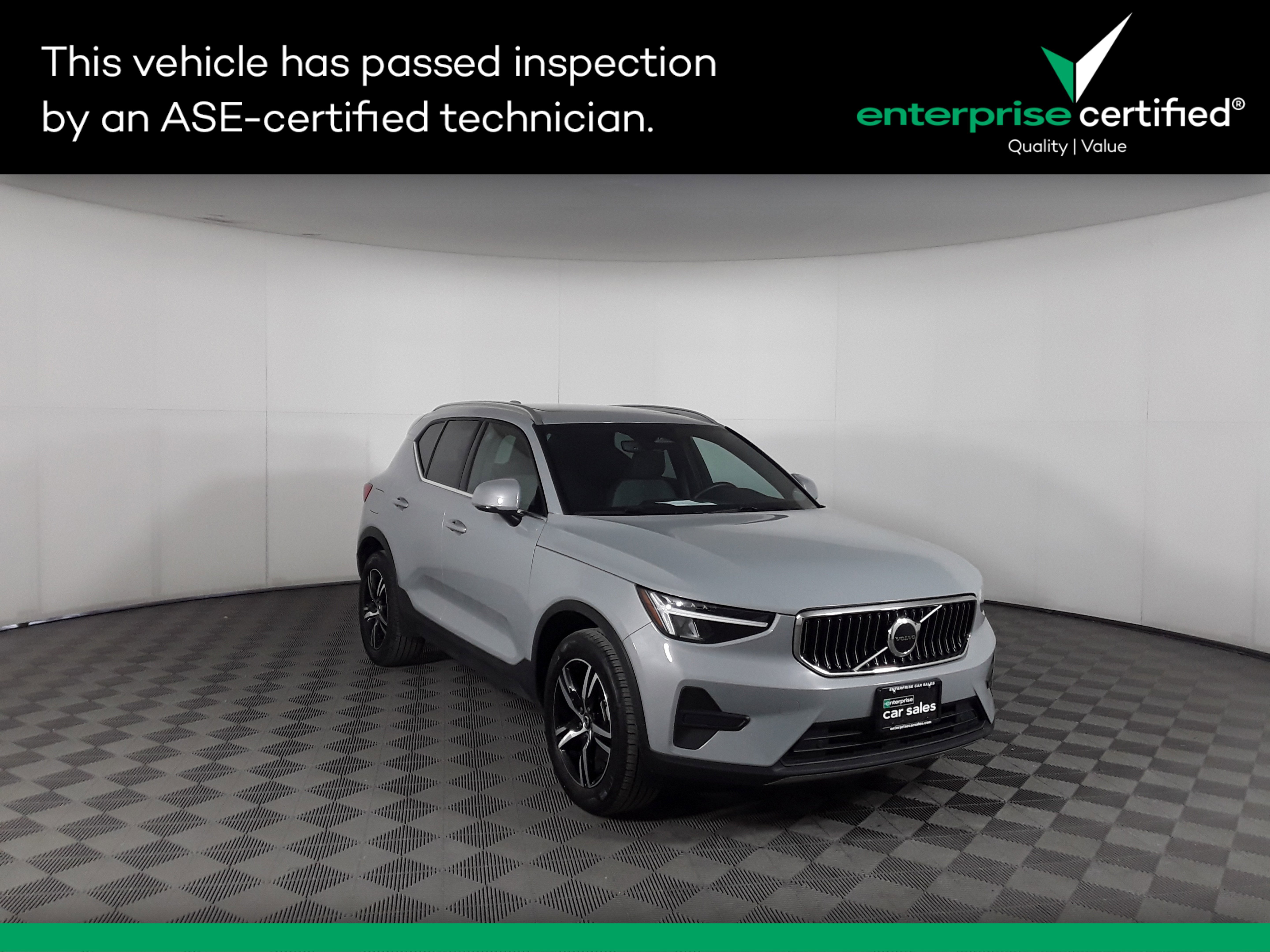 2024 Volvo XC40 Core Bright Theme B5 AWD