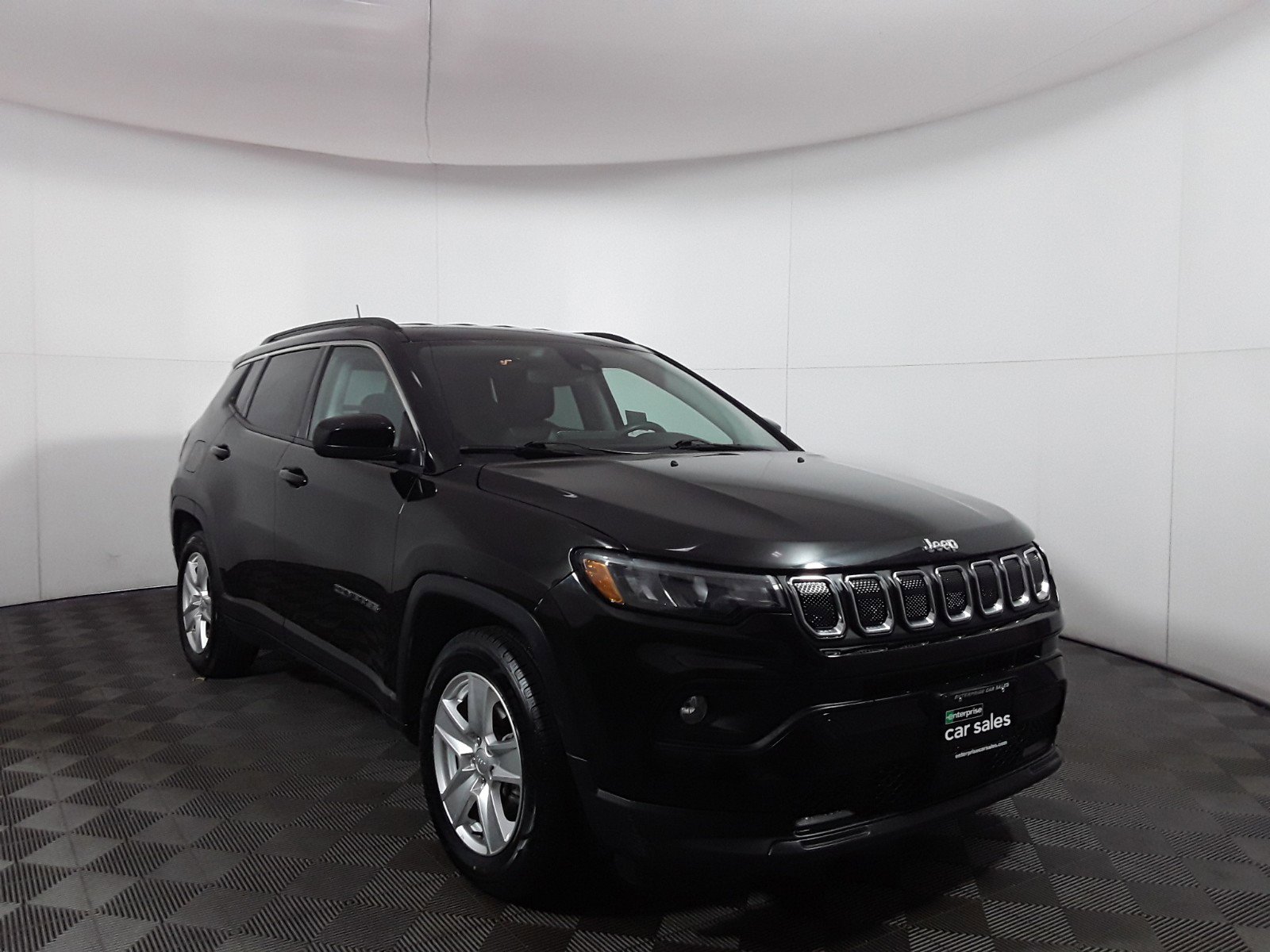 2022 Jeep Compass Latitude FWD