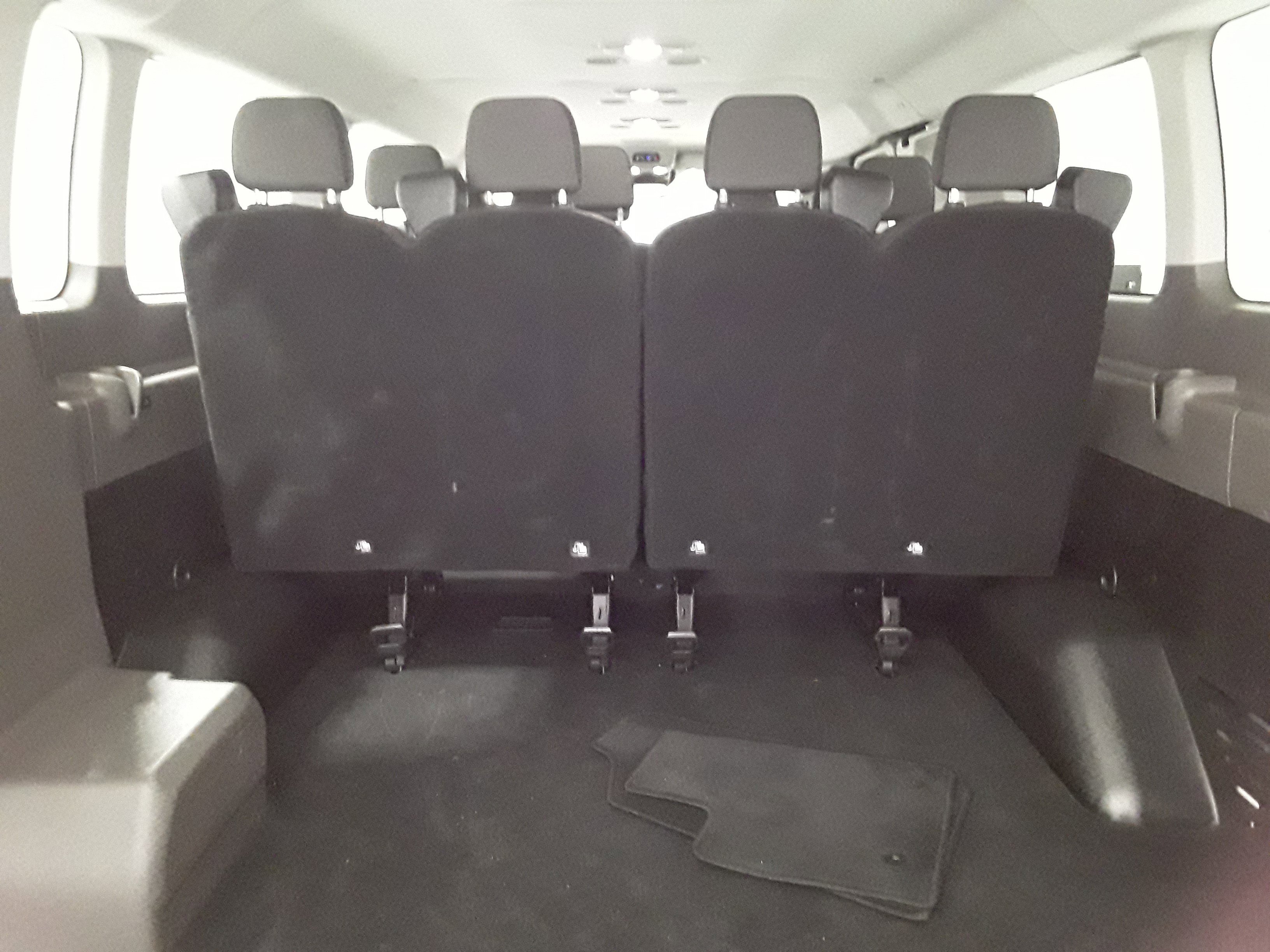 Image of Used 2021 Ford Transit Passenger Wagon T-350 148" Low Roof XLT RWD