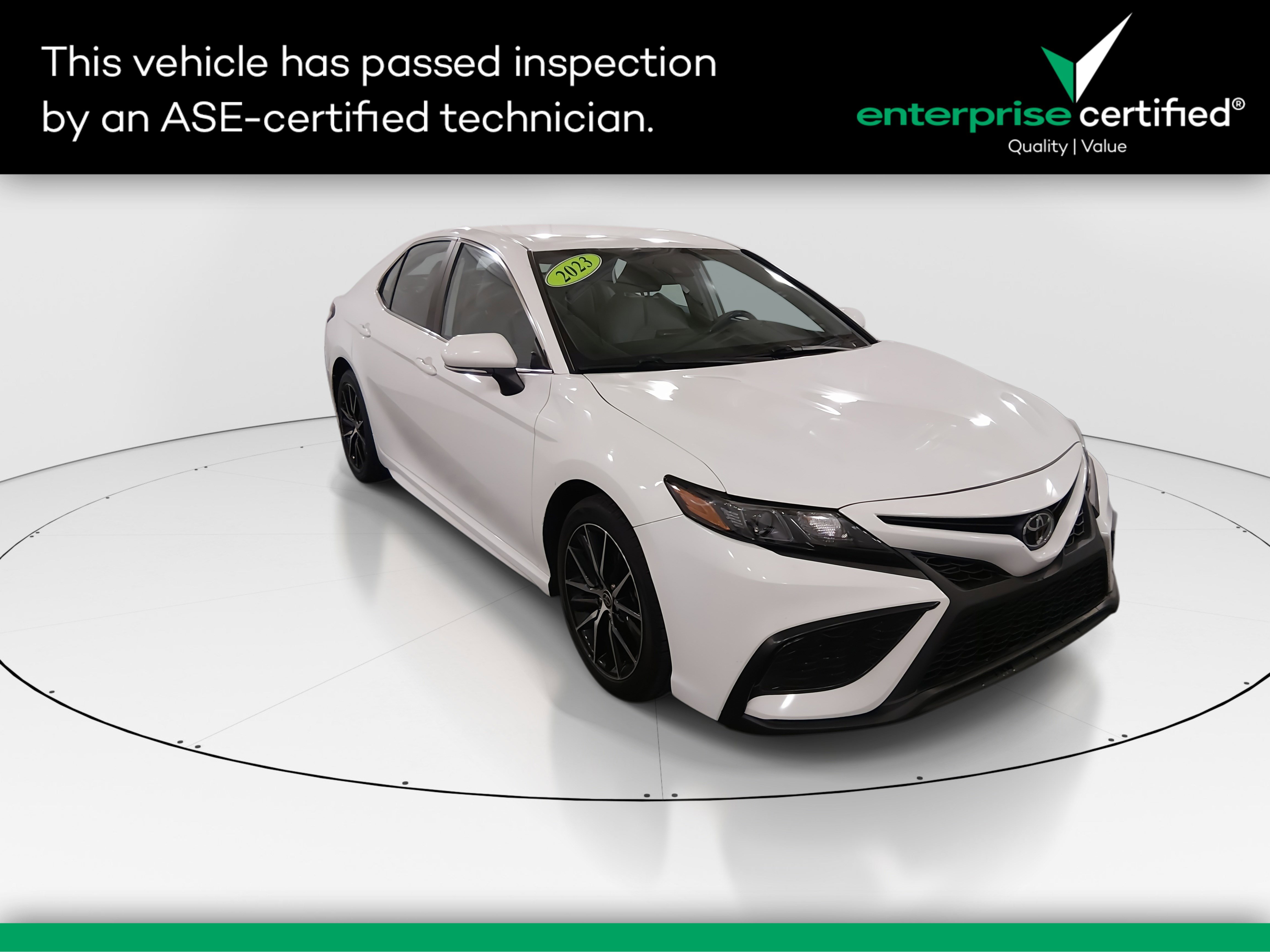 Used 2023 Toyota Camry SE Auto