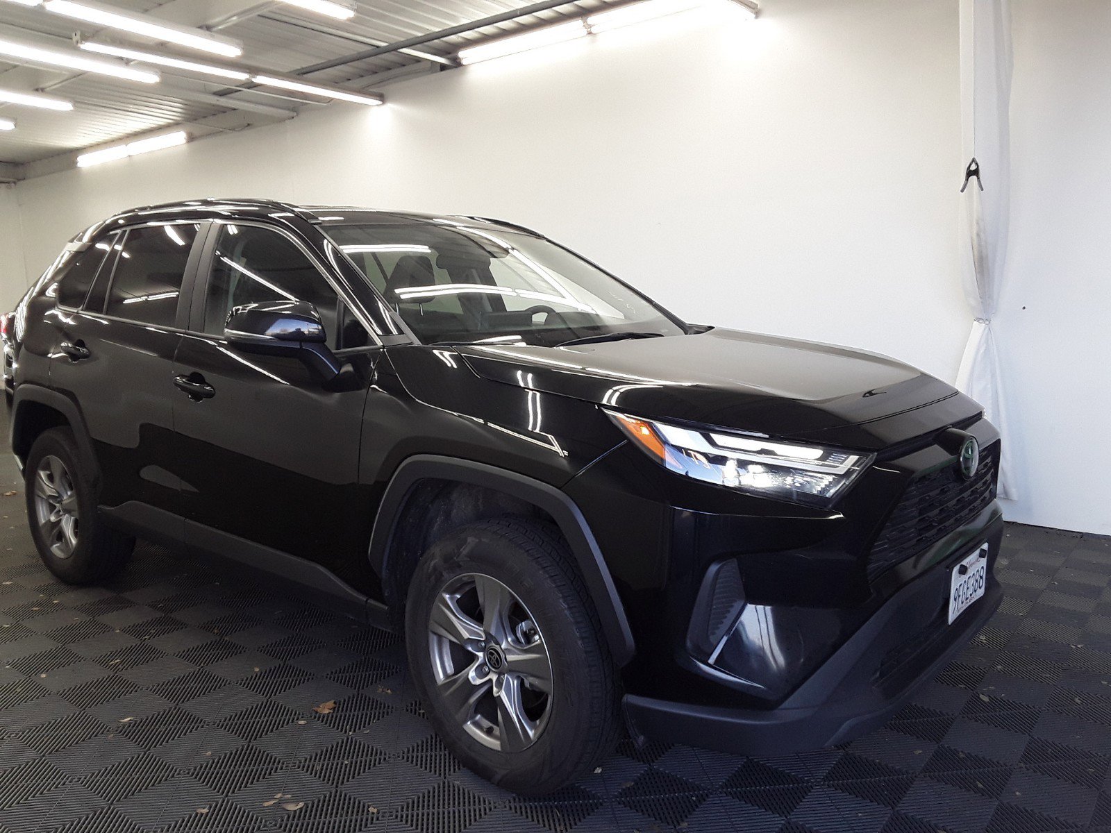 2023 Toyota RAV4 XLE FWD