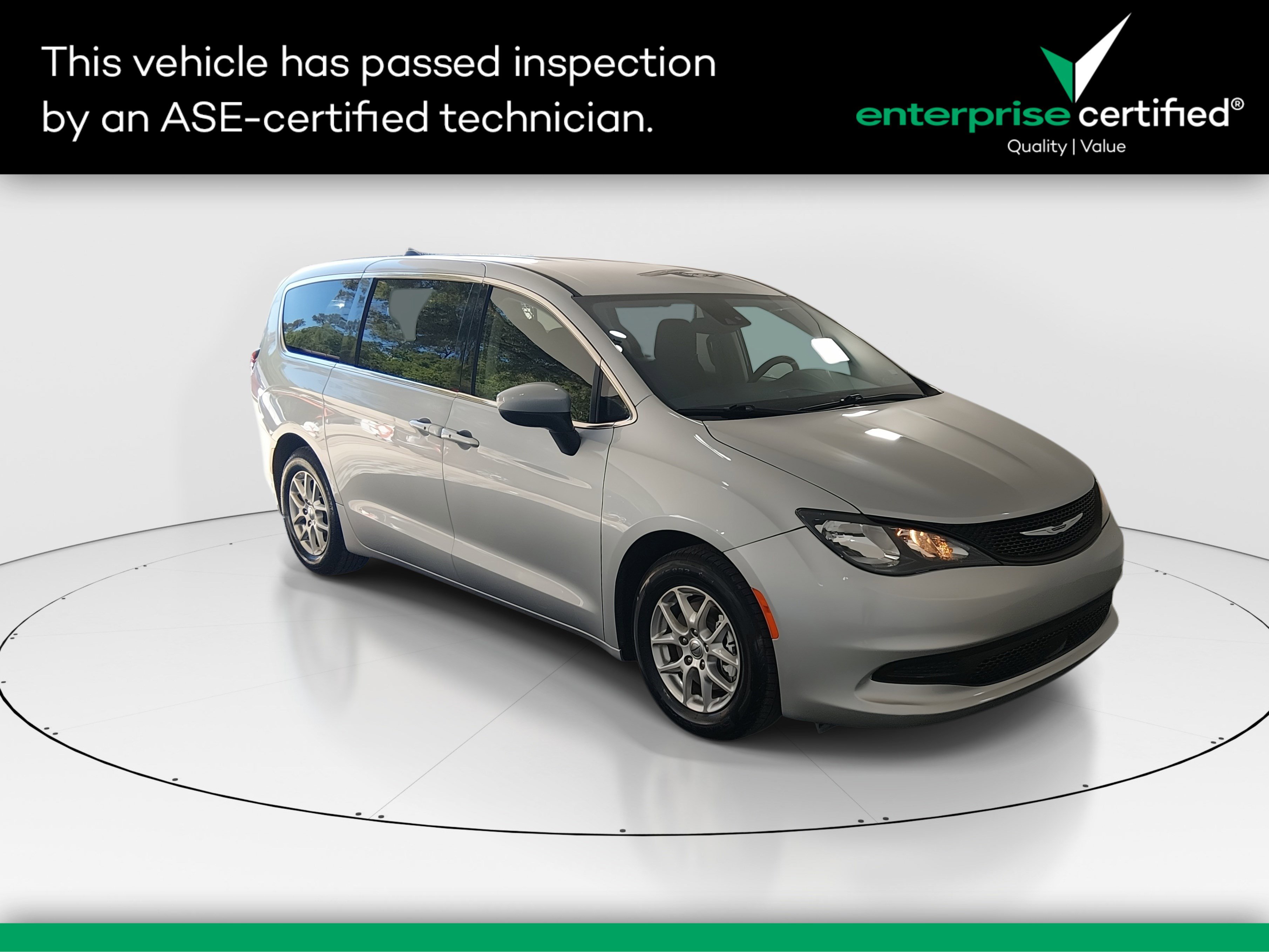 2023 Chrysler Voyager LX