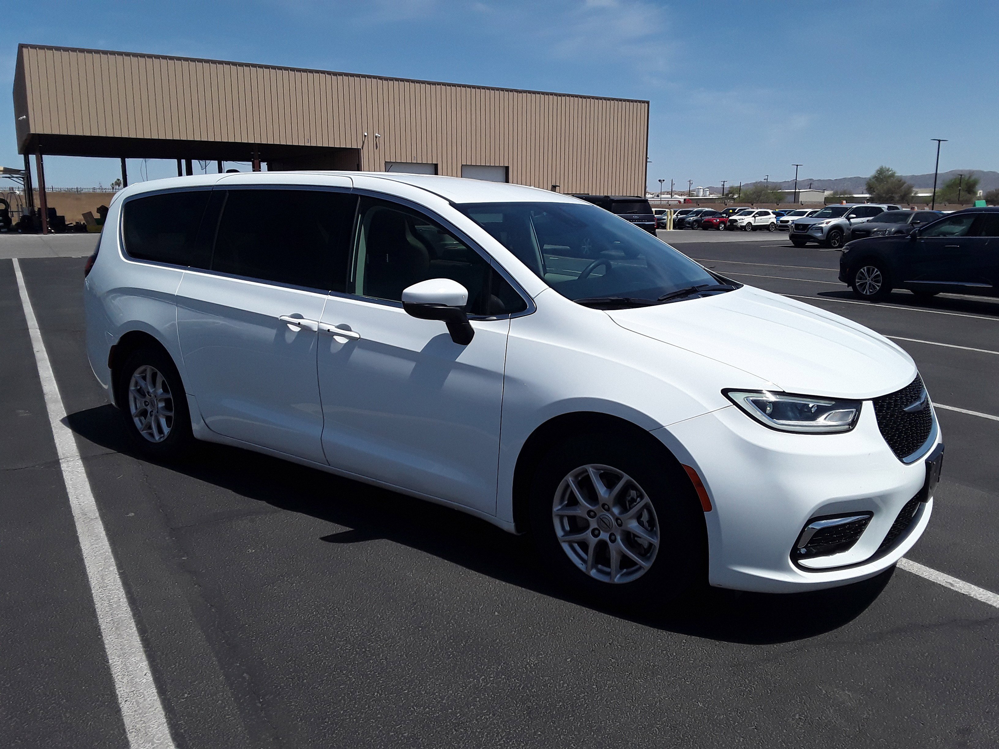 2023 Chrysler Pacifica Touring L FWD