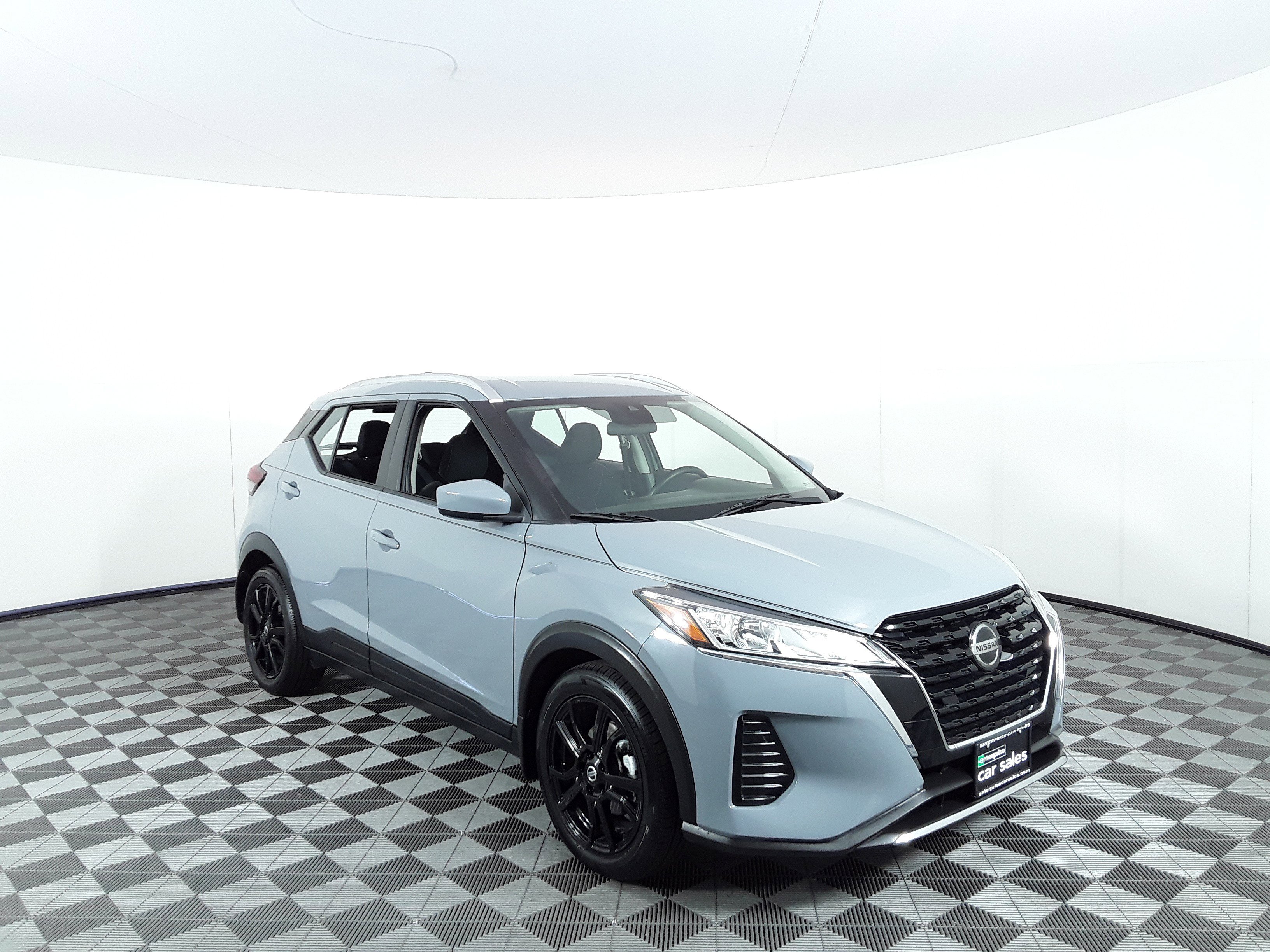 2021 Nissan Kicks SV FWD