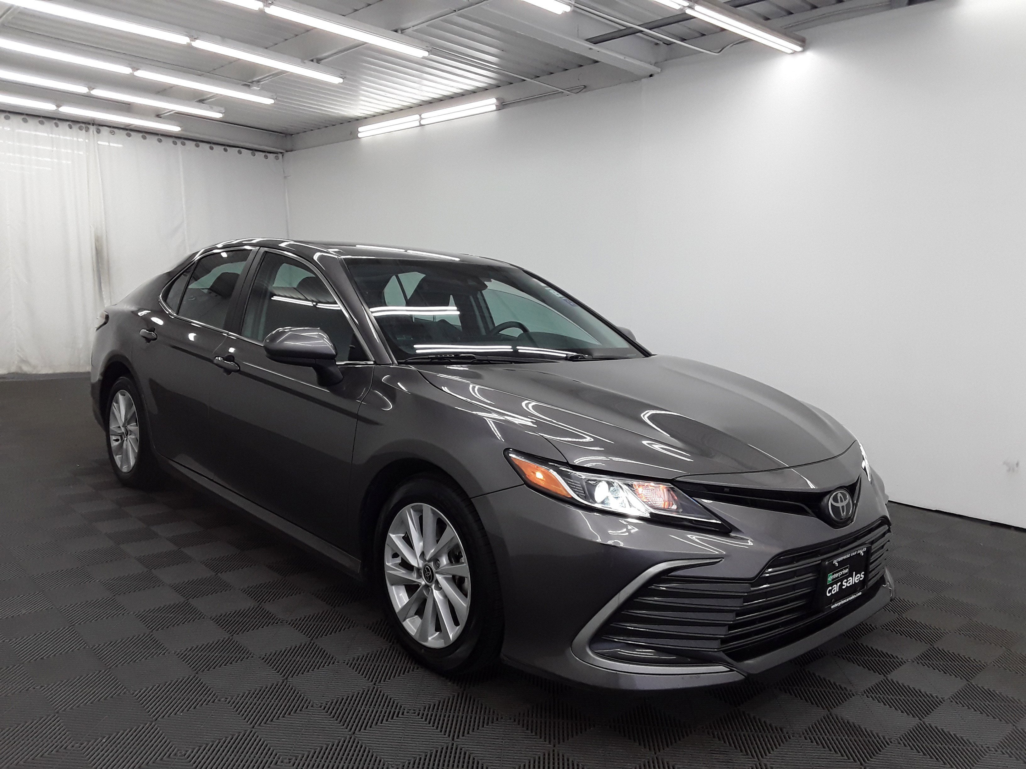 2022 Toyota Camry LE Auto