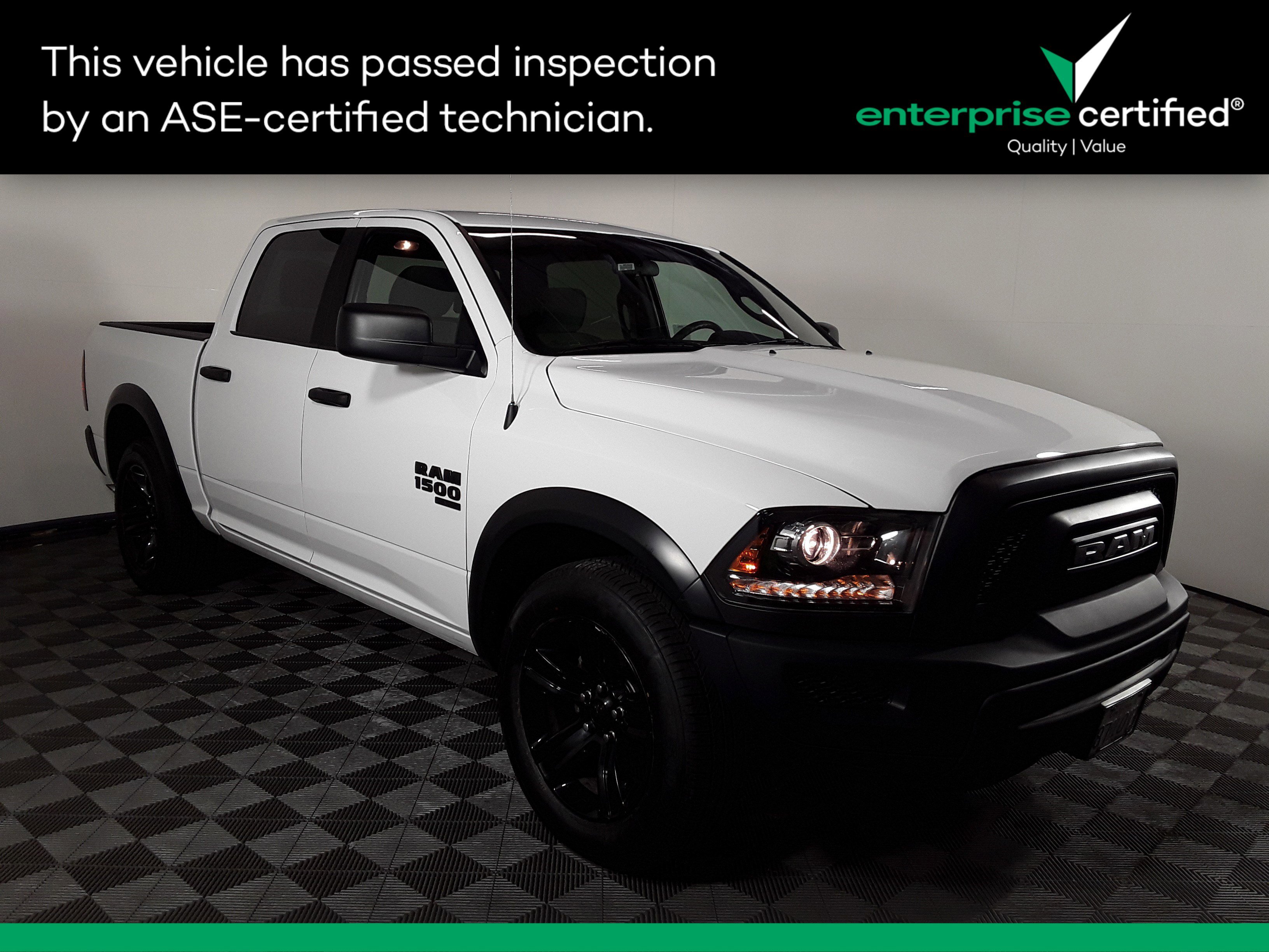 2024 Ram 1500 Classic SLT 4x2 Crew Cab 5'7