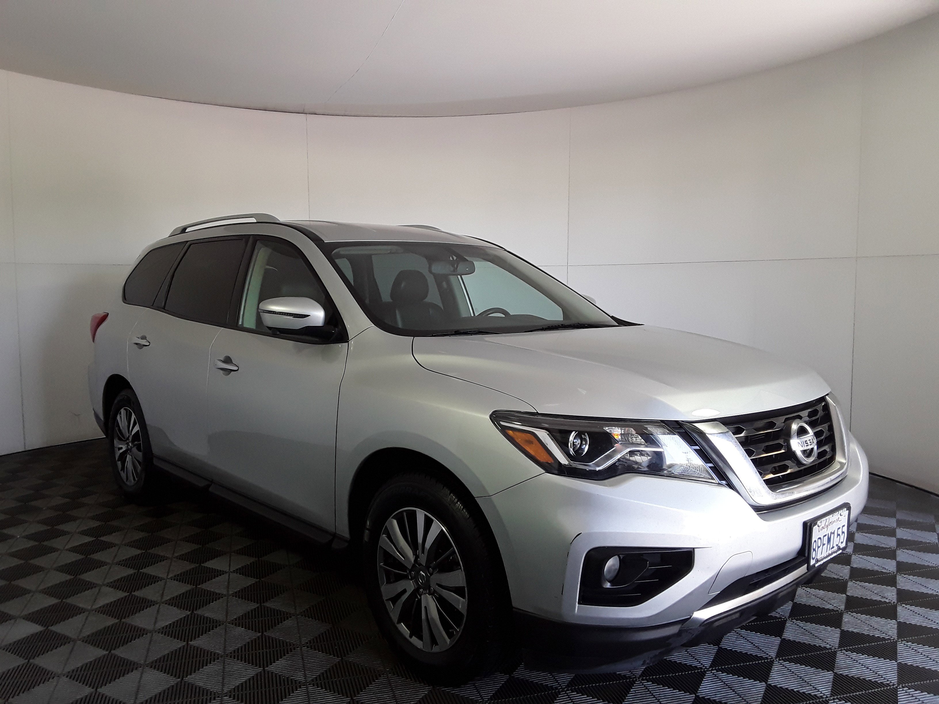 2020 Nissan Pathfinder FWD SL