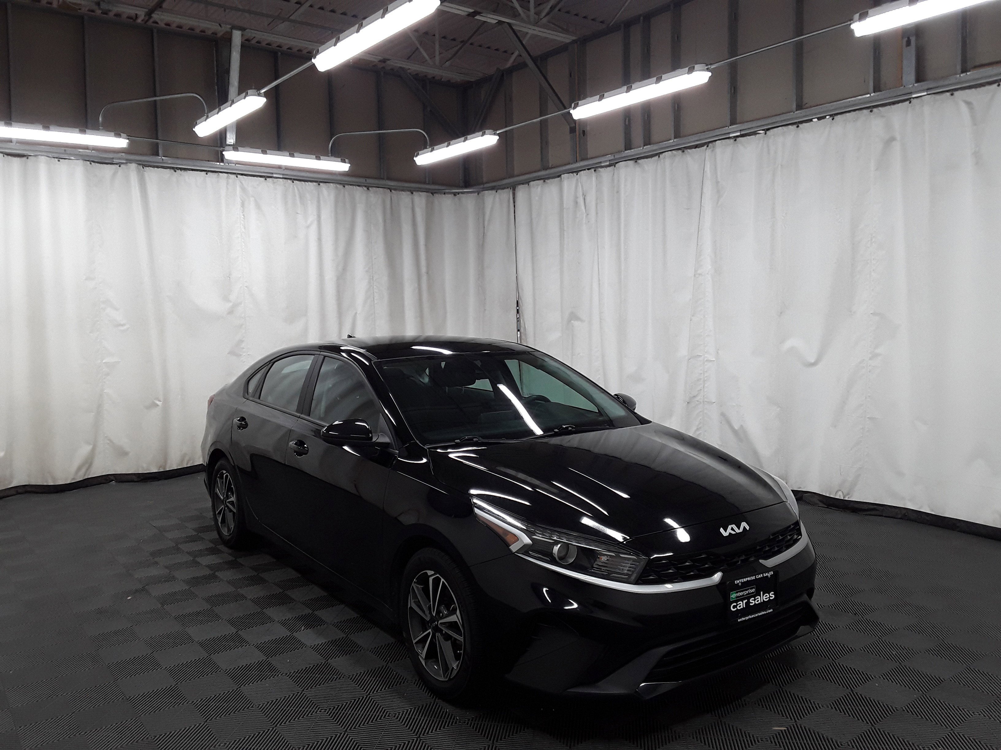 2023 Kia Forte LXS IVT