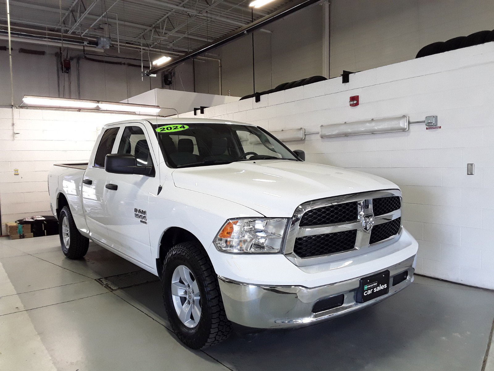 2024 Ram 1500 Classic SLT 4x4 Quad Cab 6'4