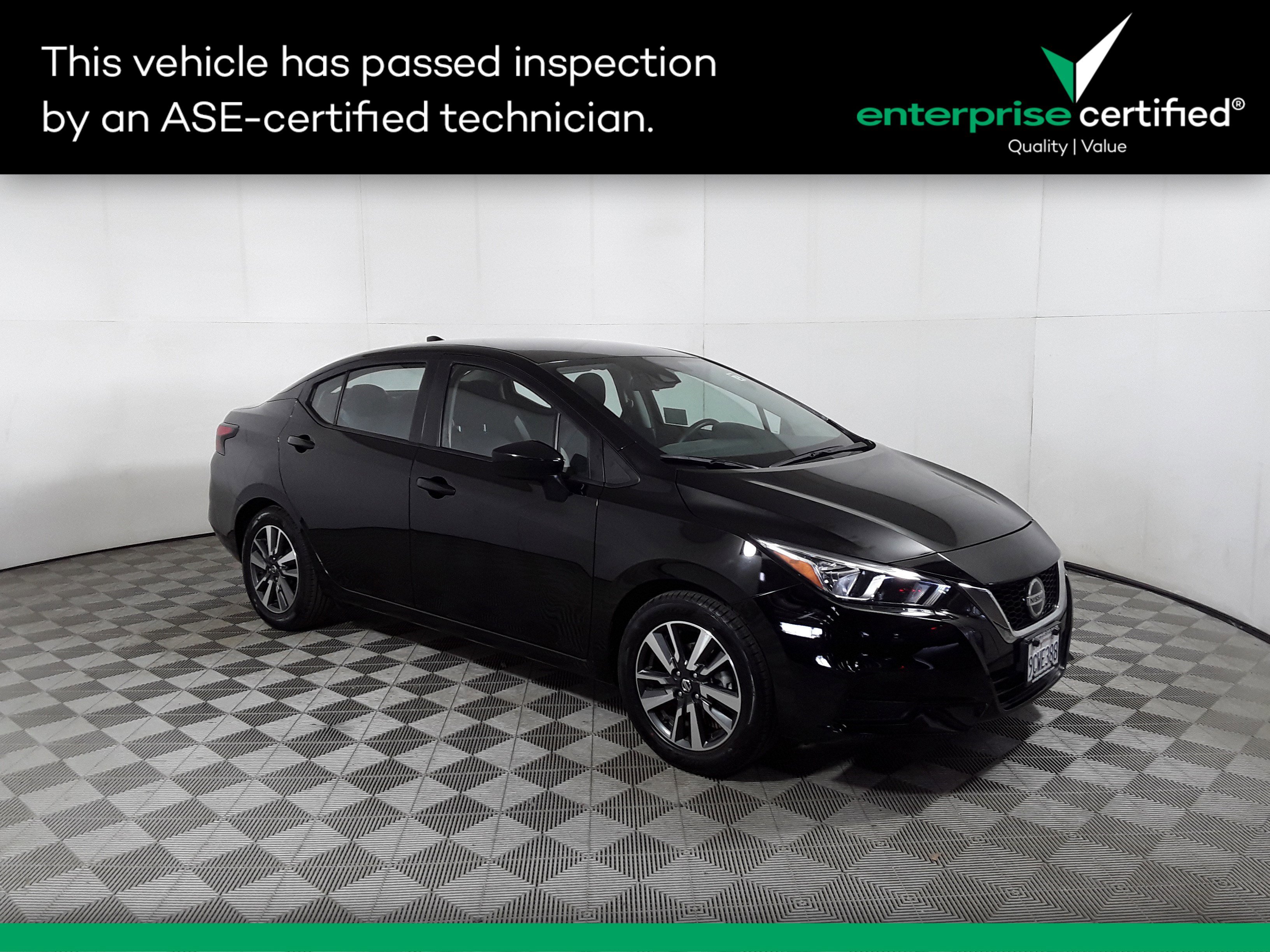 2022 Nissan Versa SV CVT