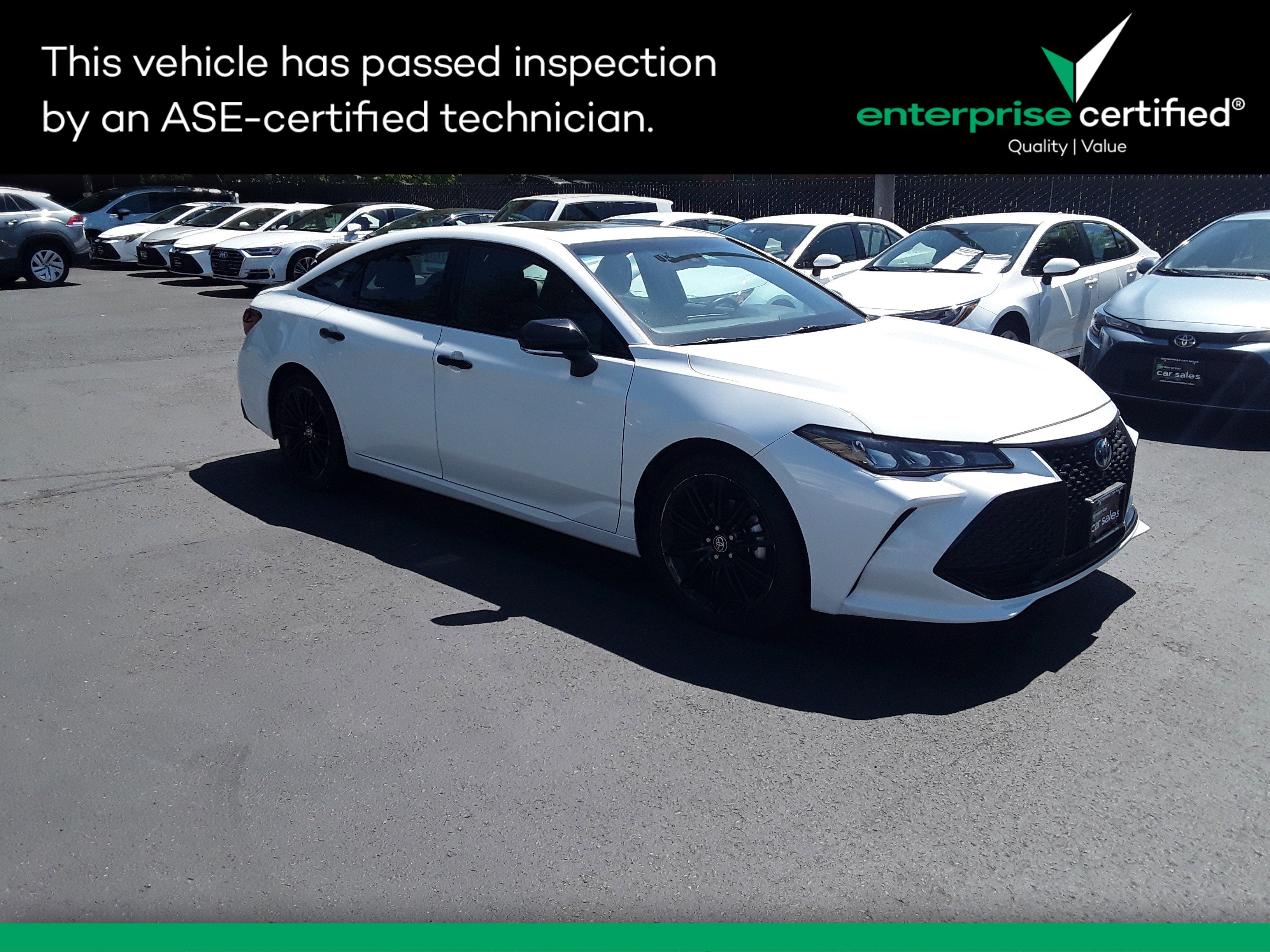 2022 Toyota Avalon Hybrid XSE Nightshade FWD