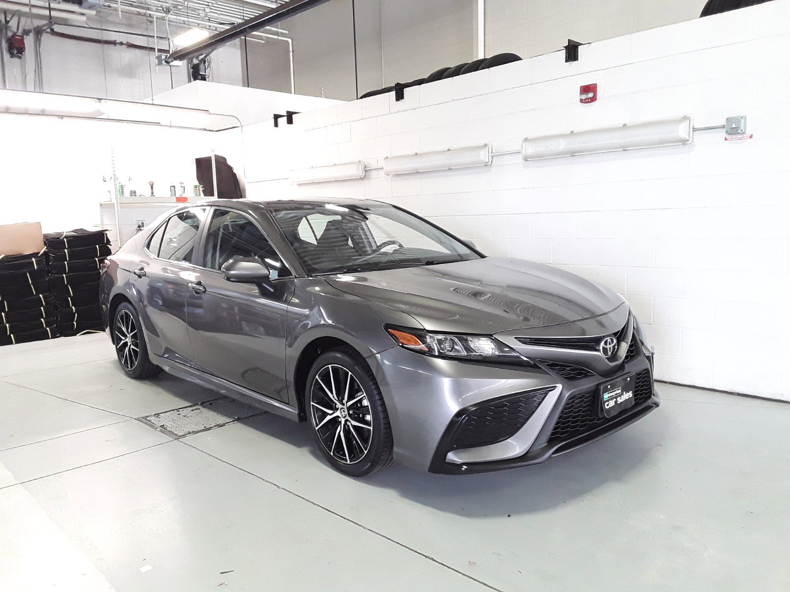 2021 Toyota Camry SE Auto