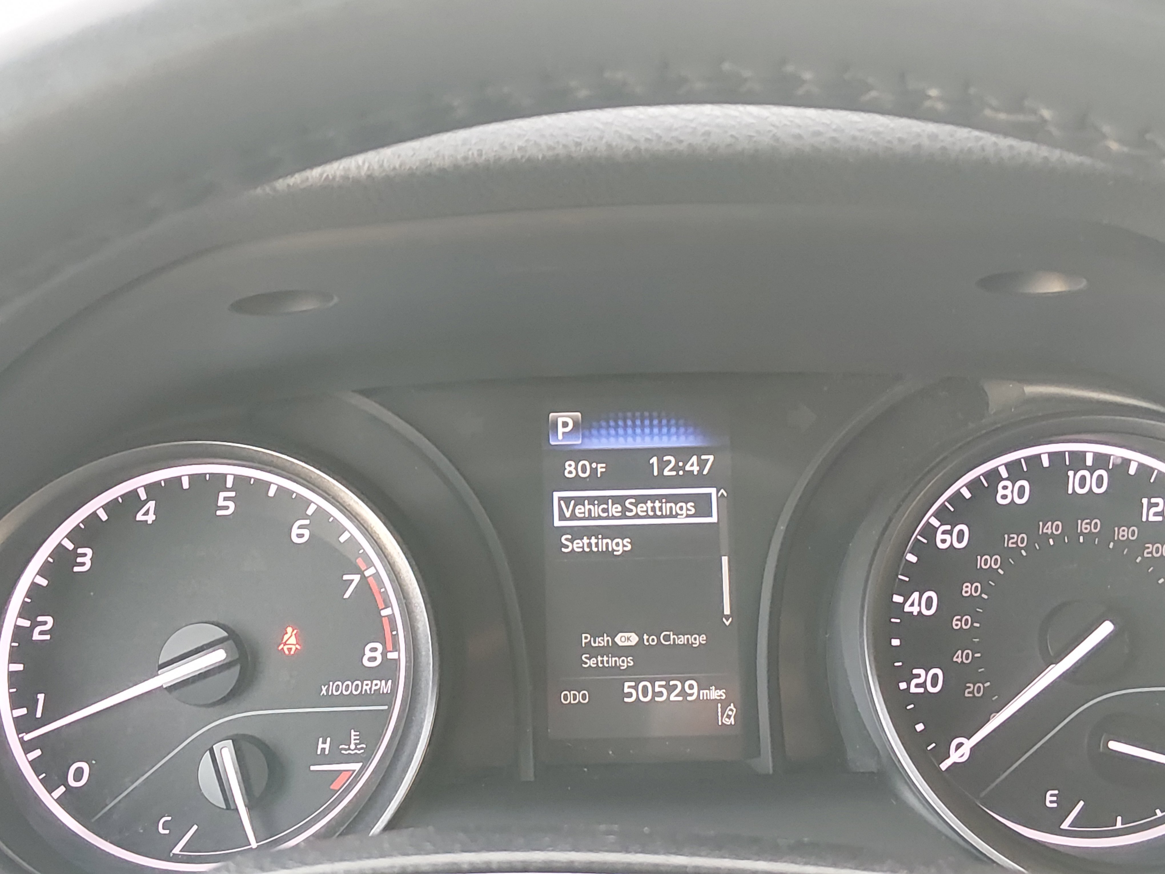 2024 Toyota Camry SE - Photo 14