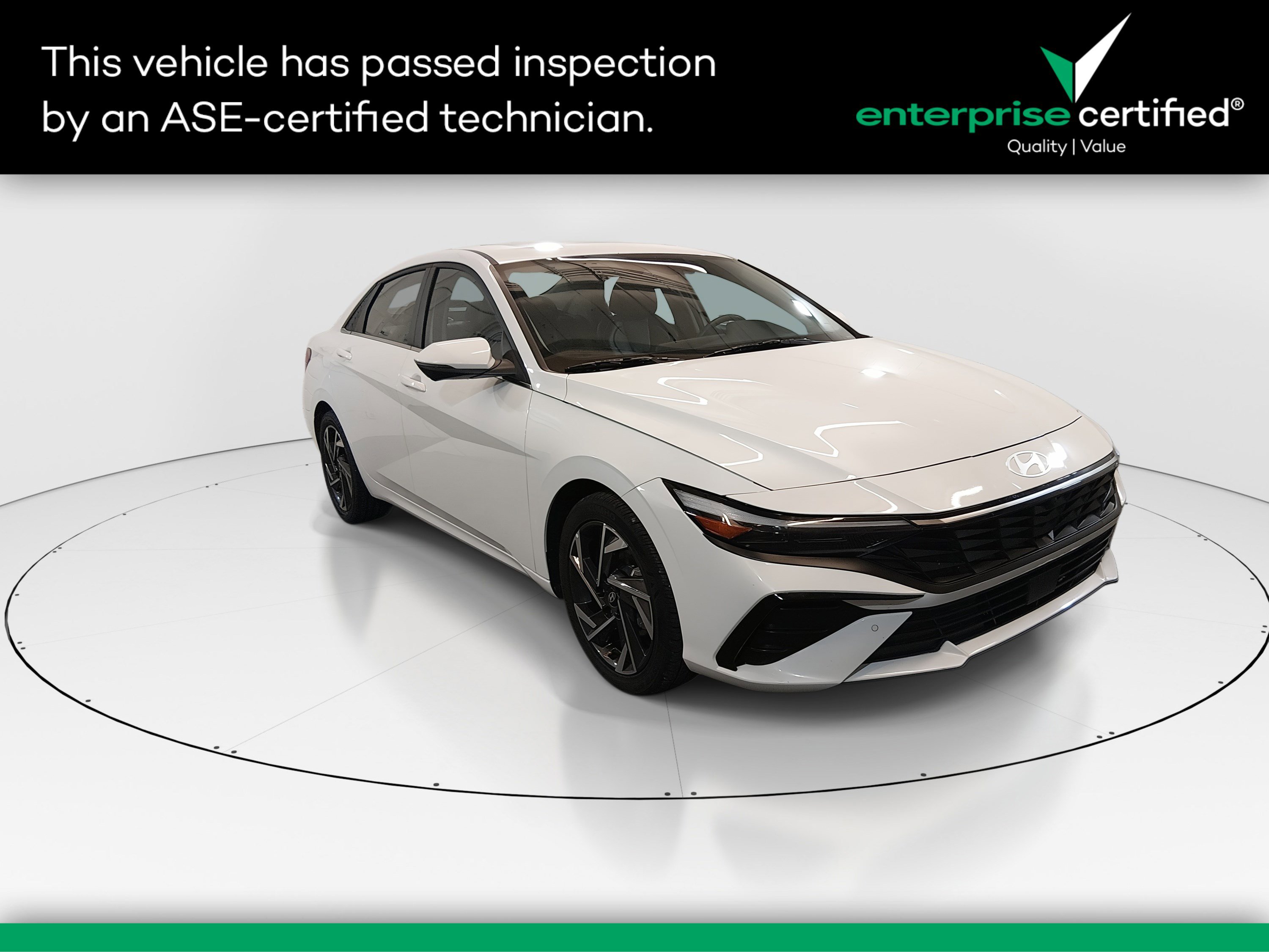 2024 Hyundai Elantra Limited's photo