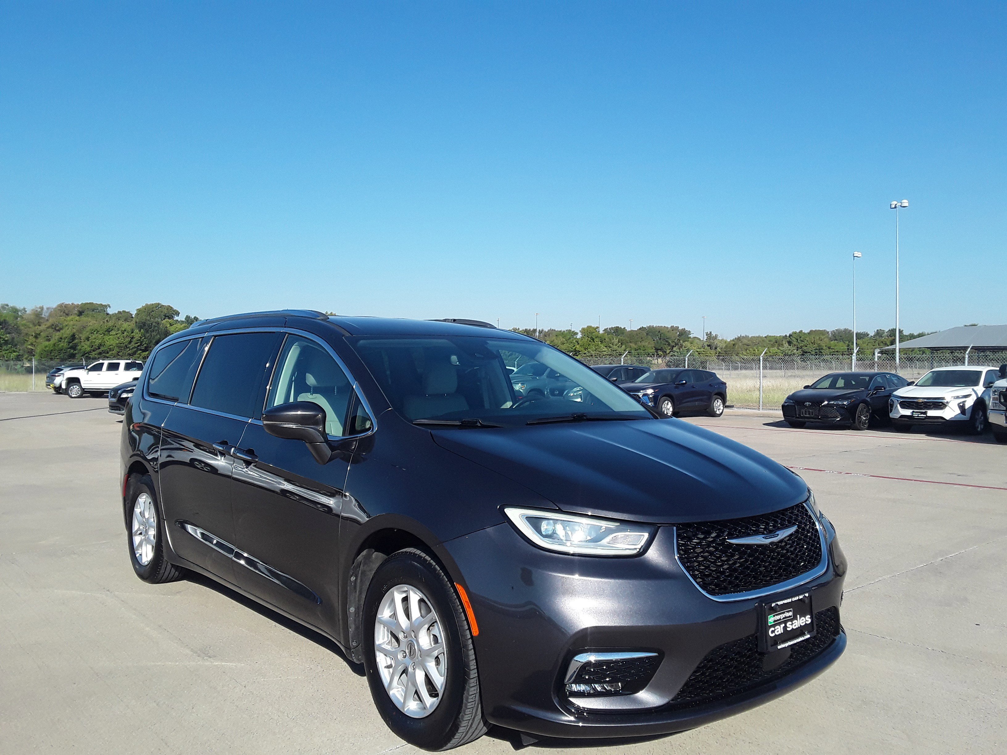 Used 2021 Chrysler Pacifica Touring L FWD