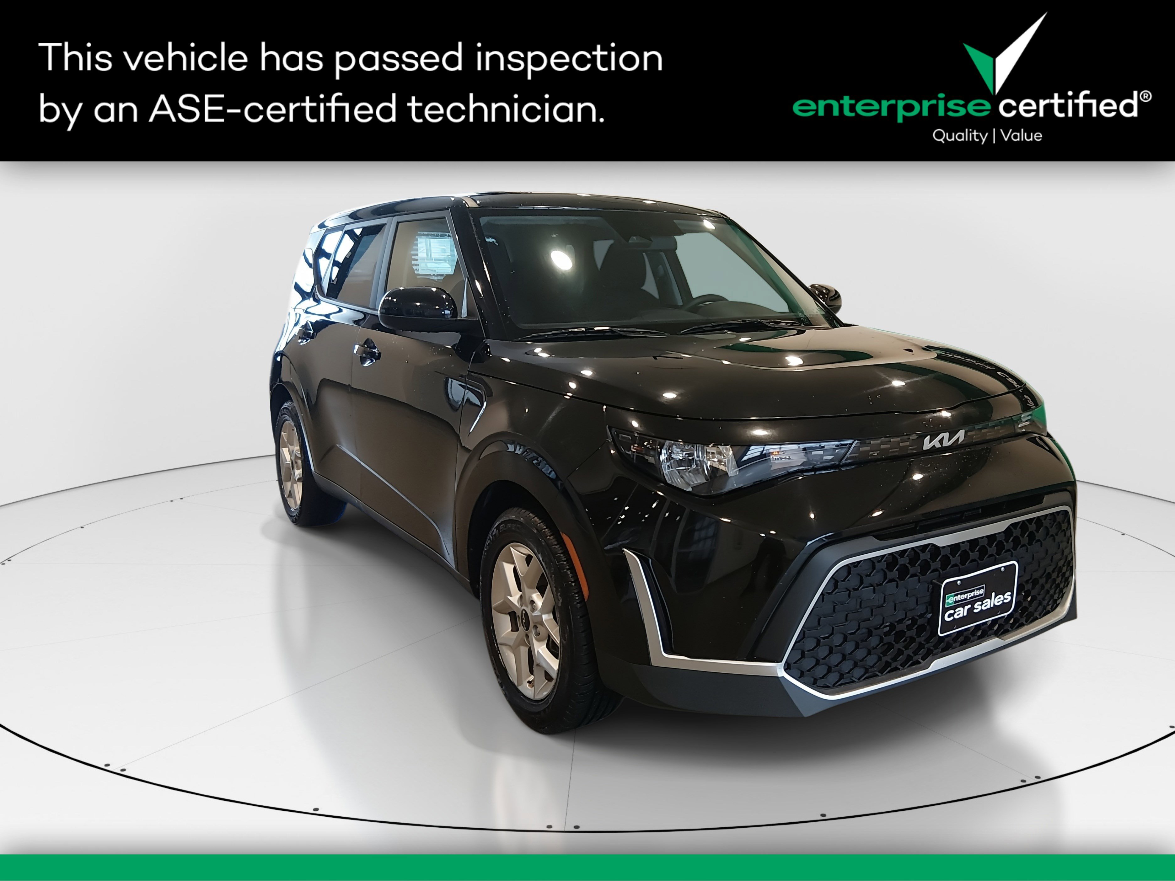 2024 Kia Soul LX's photo