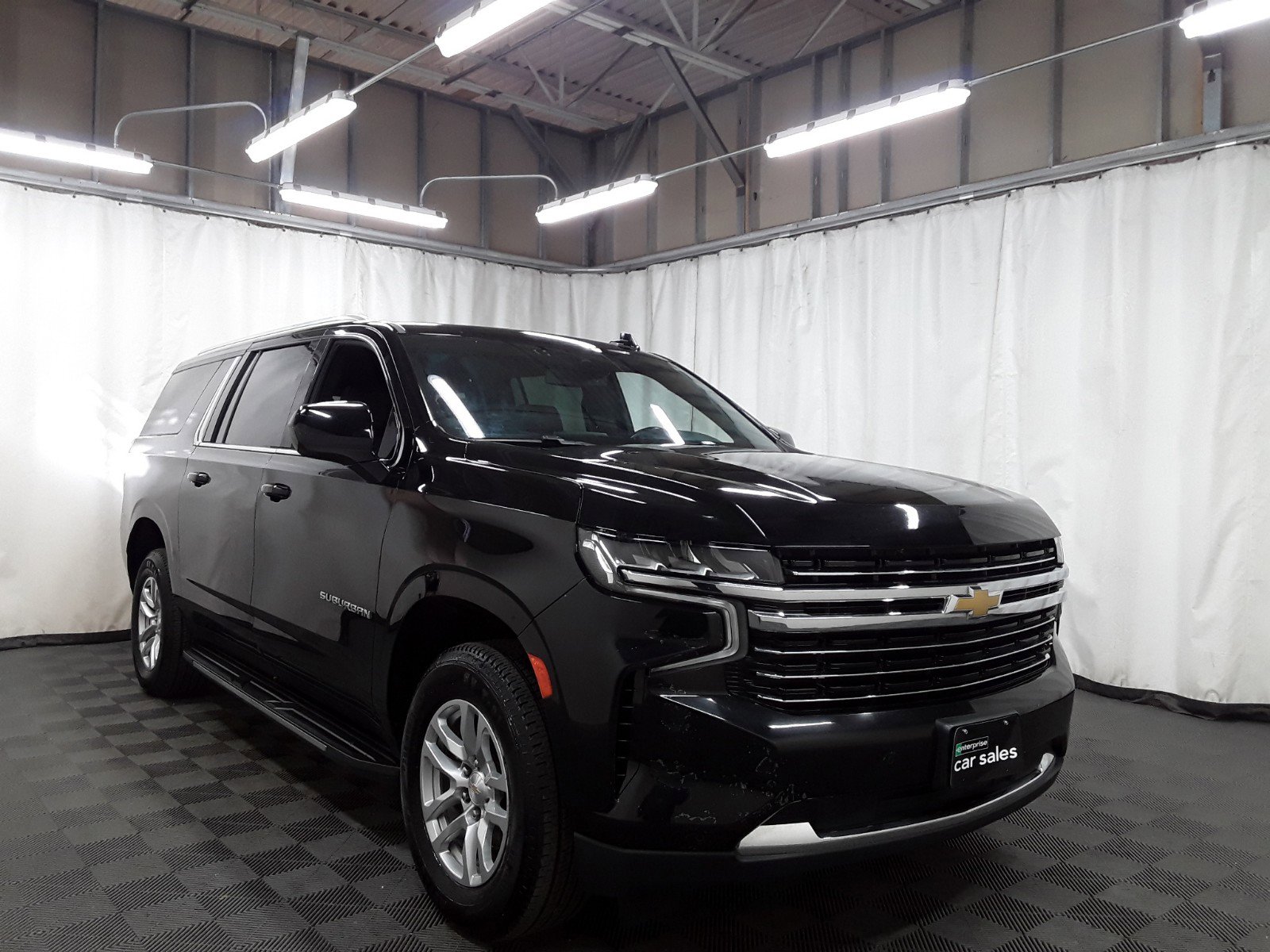 2023 Chevrolet Suburban 4WD 4dr LT