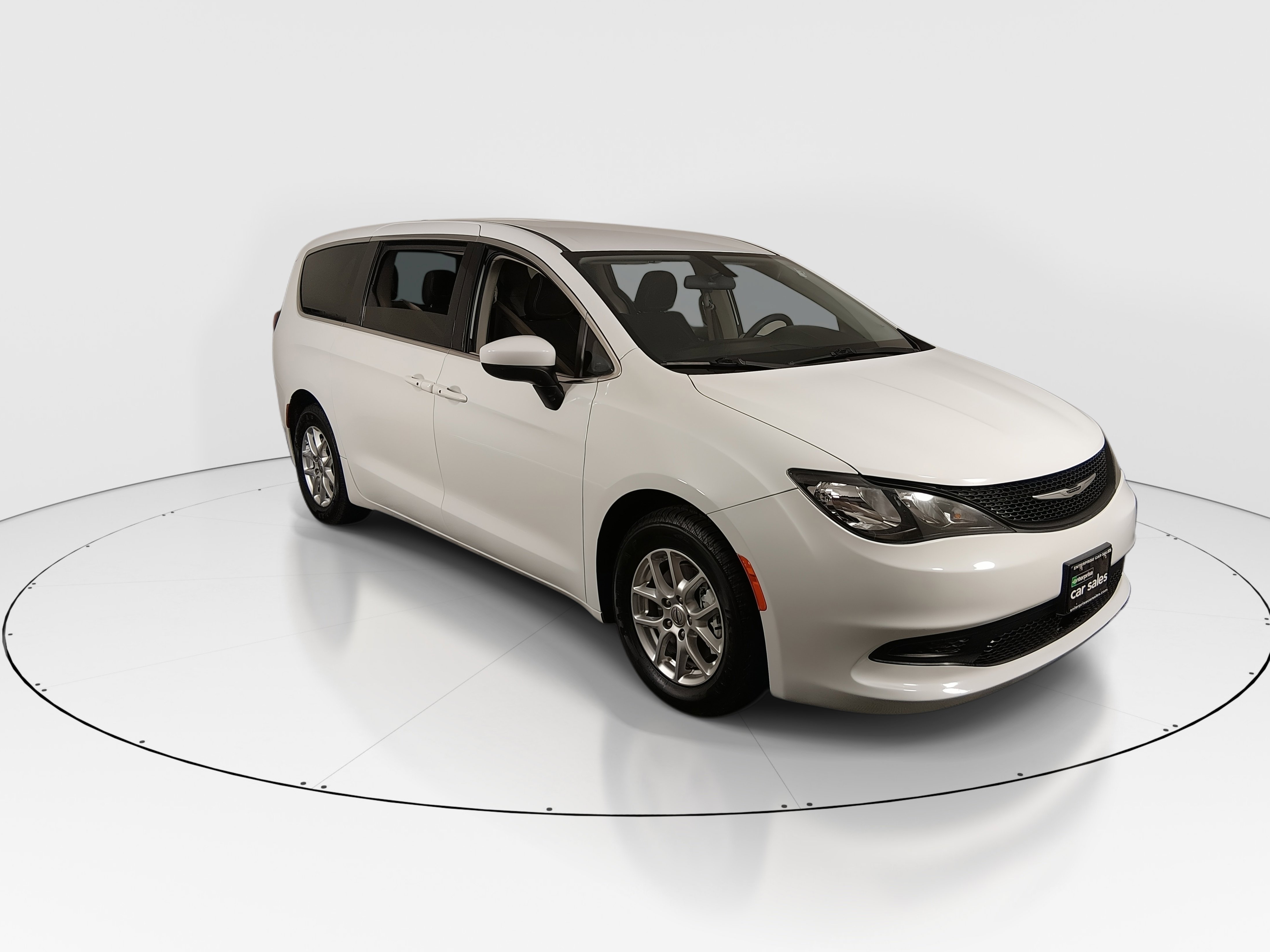 Used 2022 Chrysler Voyager LX FWD