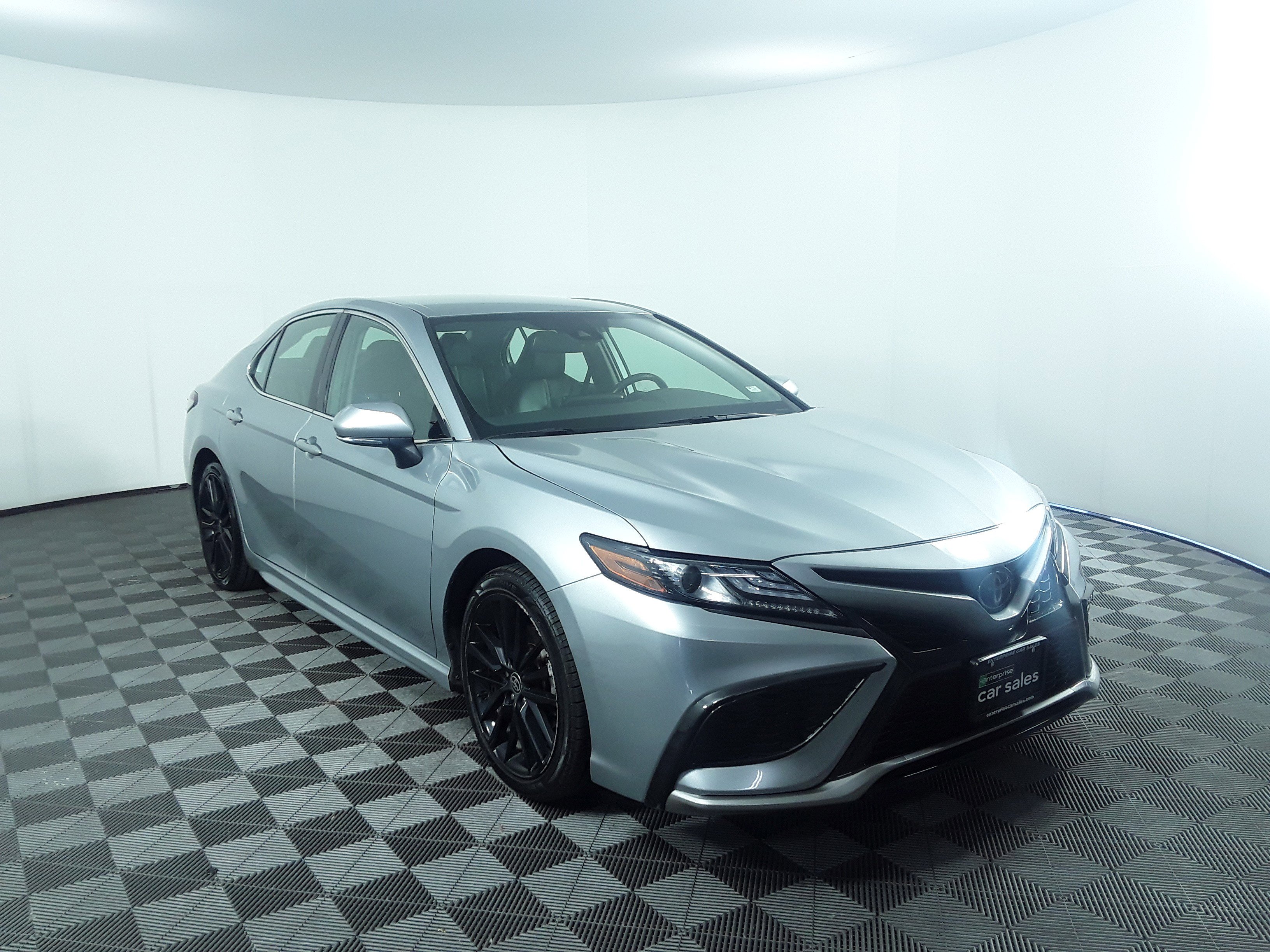 Used 2023 Toyota Camry XSE Auto