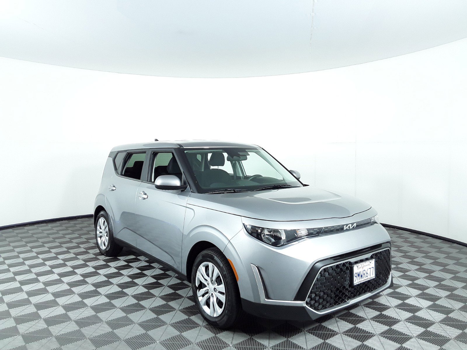 2023 Kia Soul LX IVT