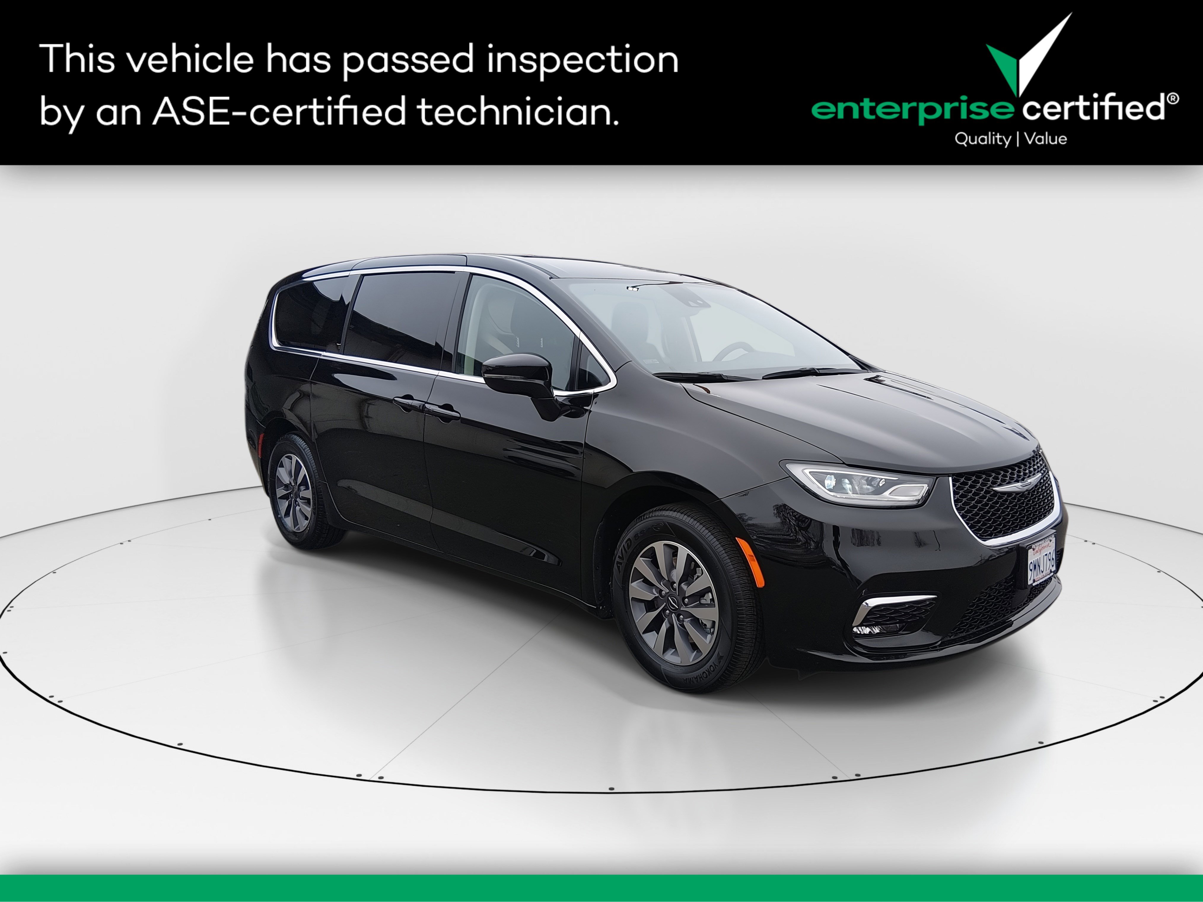 Used 2024 Chrysler Pacifica Hybrid Select FWD