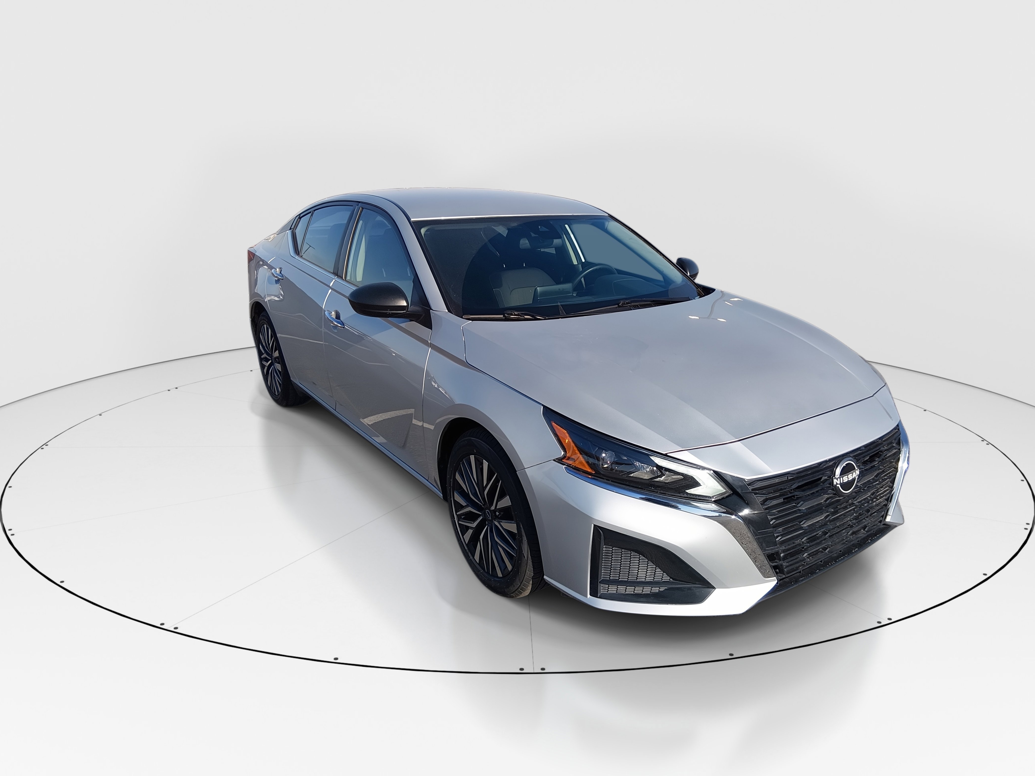 Used 2024 Nissan Altima 2.5 SV Sedan
