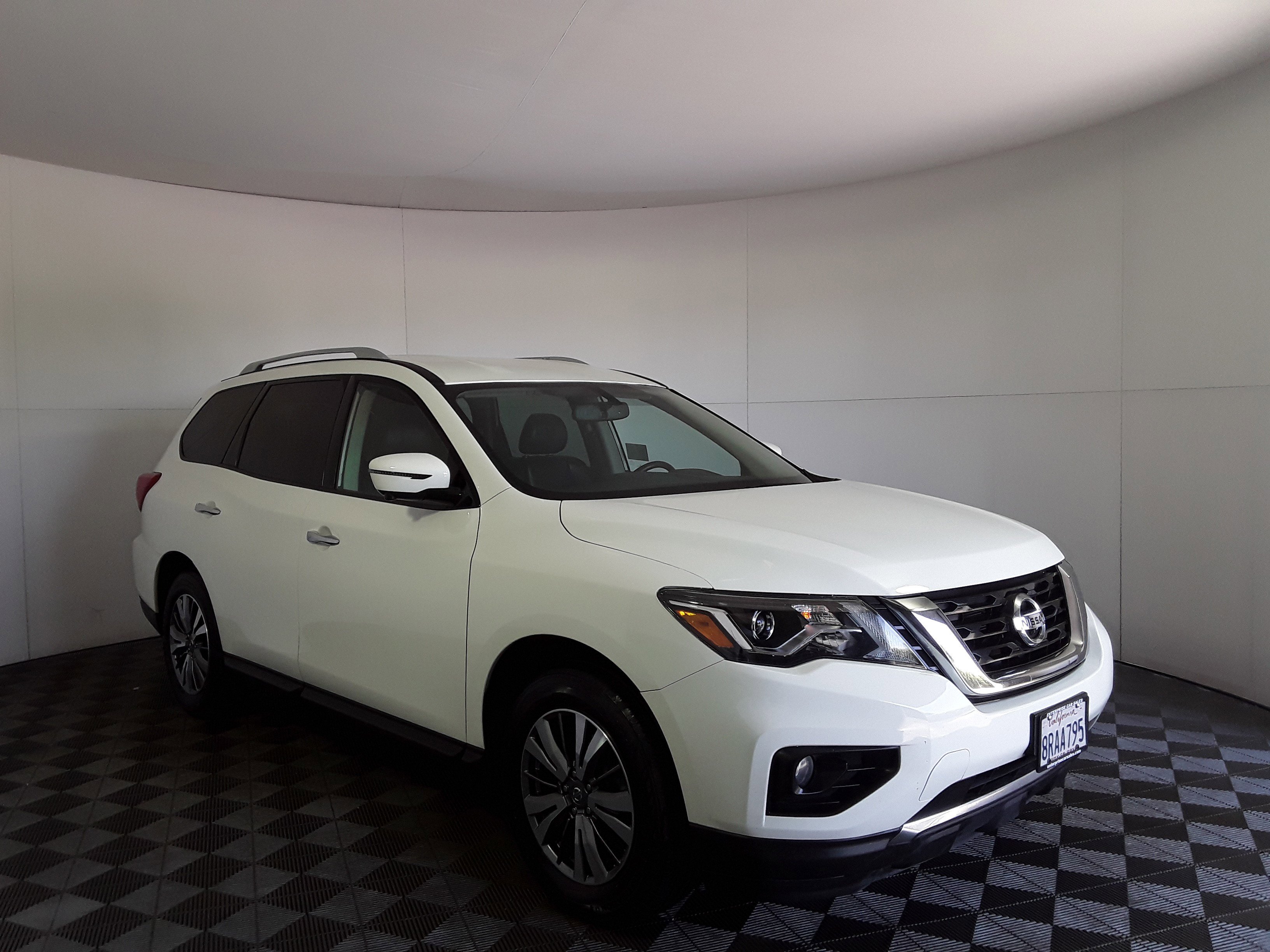 2020 Nissan Pathfinder 4x4 SL