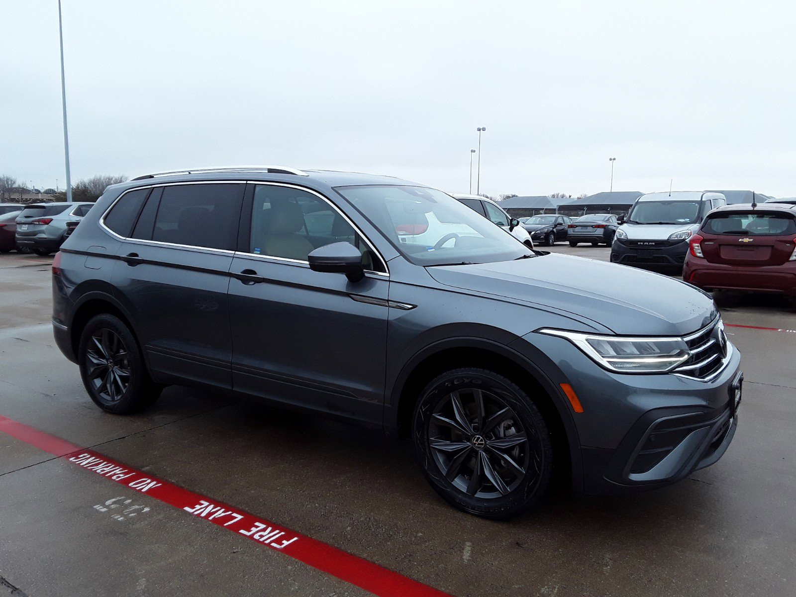 2022 Volkswagen Tiguan 2.0T SE FWD