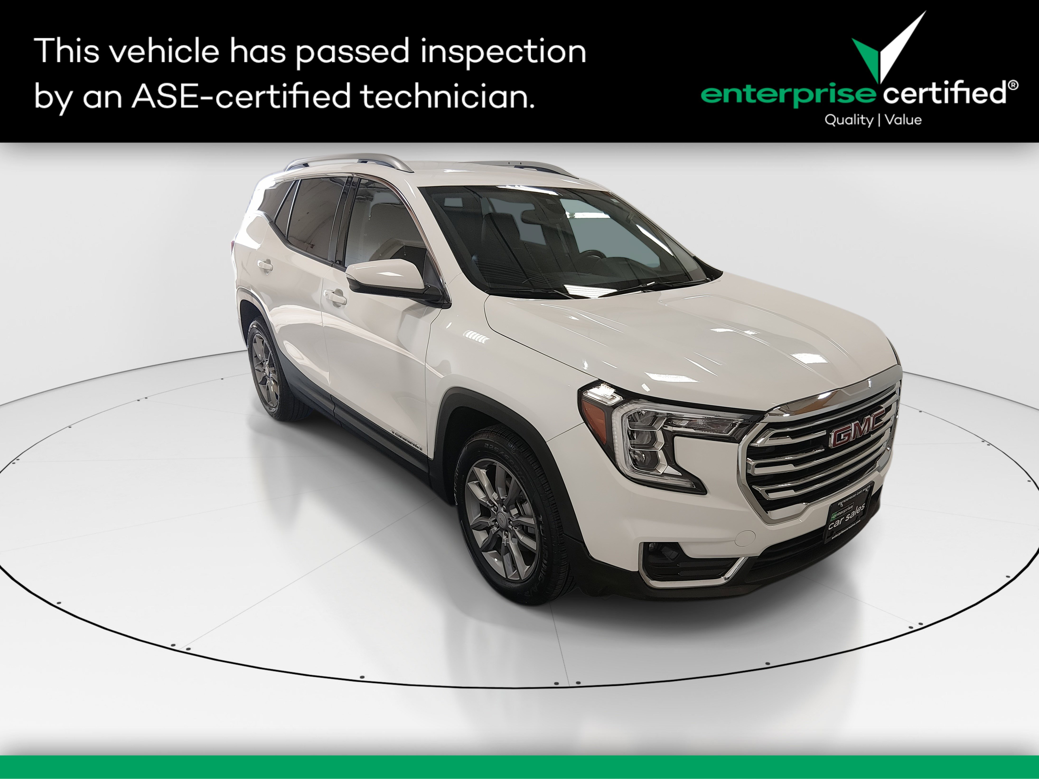 2024 GMC Terrain SLT's photo
