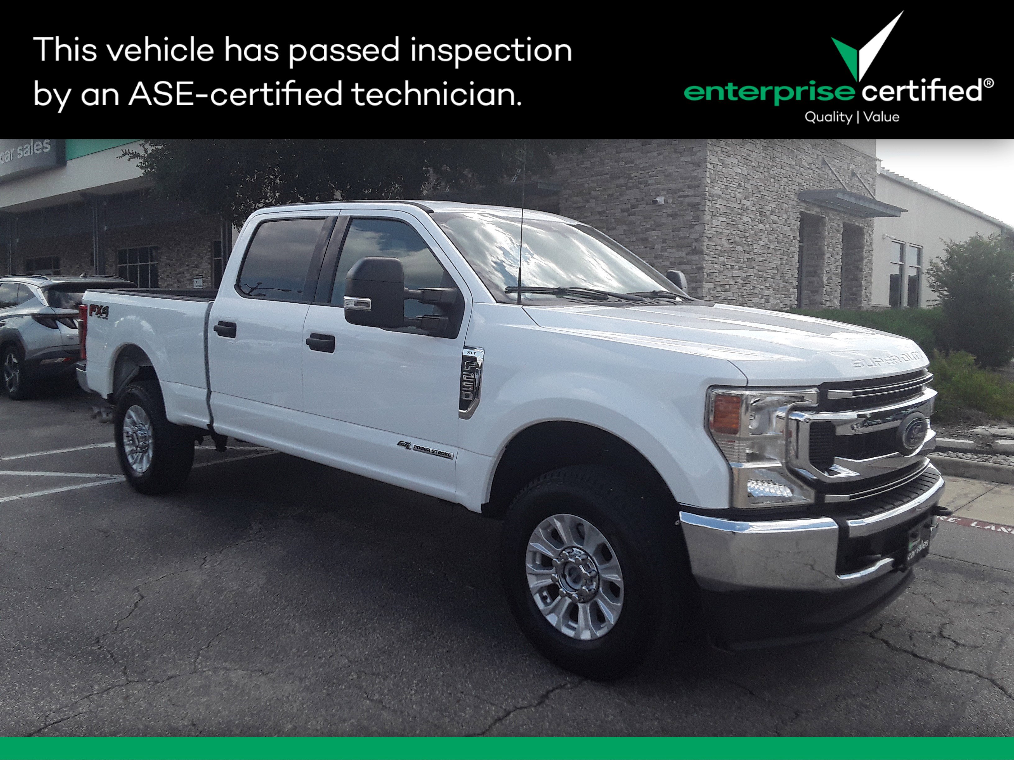 2022 Ford Super Duty F-250 SRW XLT 4WD Crew Cab 6.75' Box