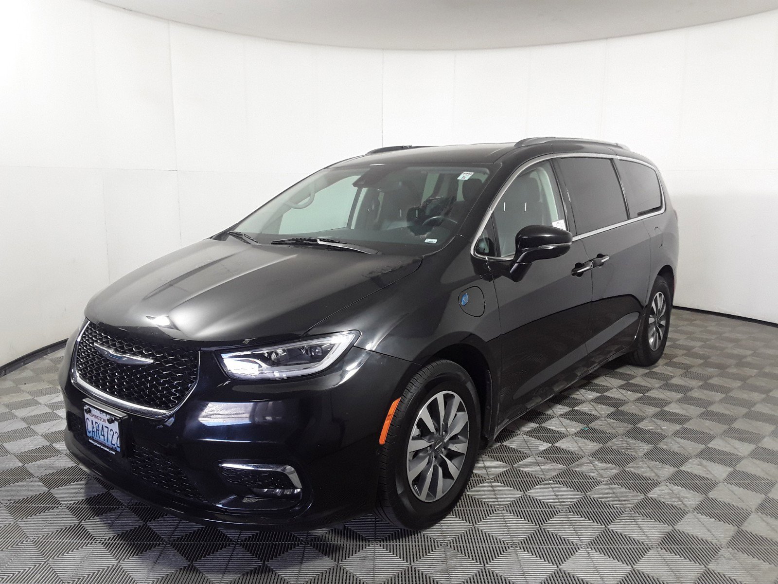 2021 Chrysler Pacifica Hybrid Touring L FWD