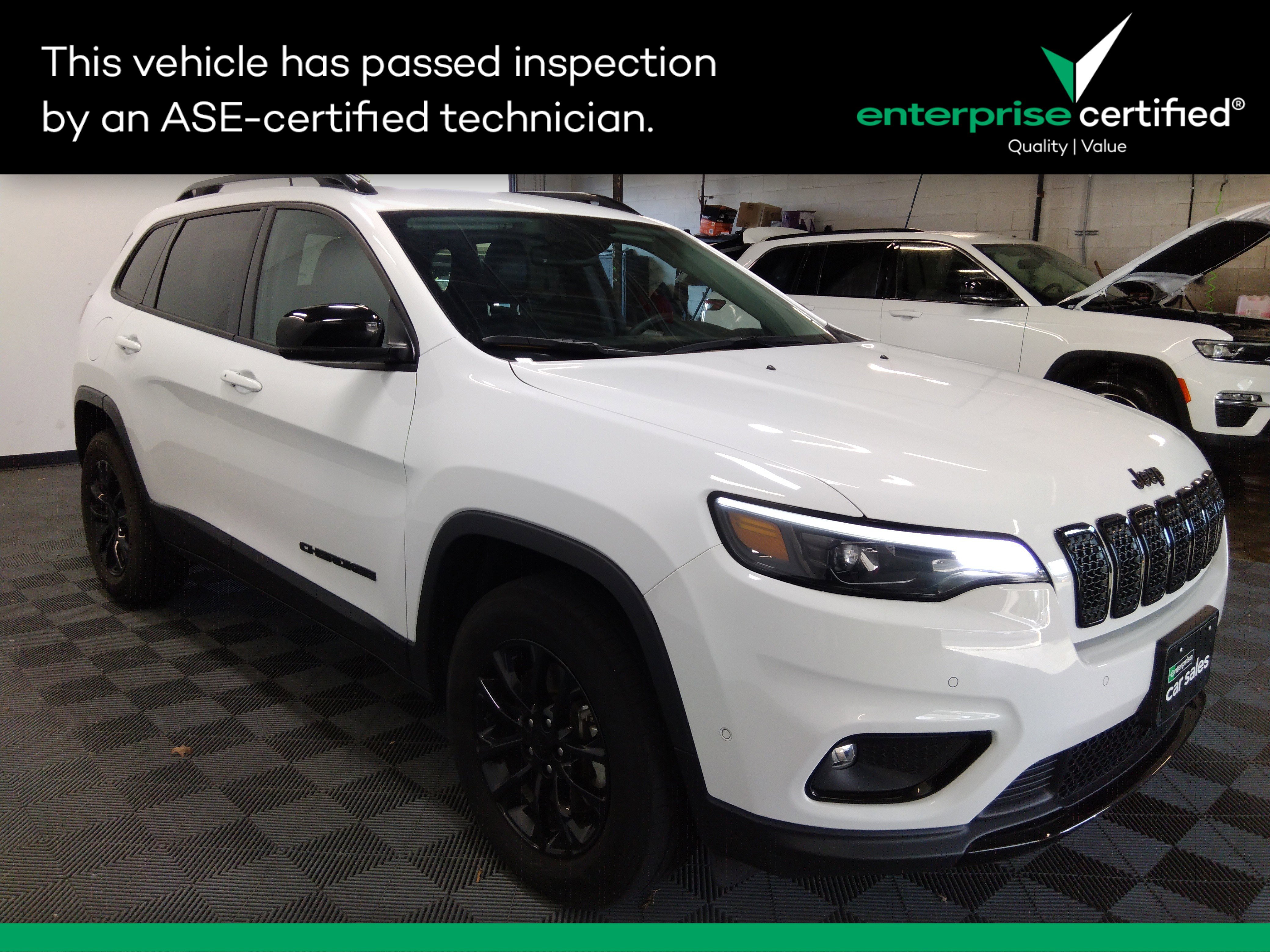 Used 2023 Jeep Cherokee Altitude Lux 4x4