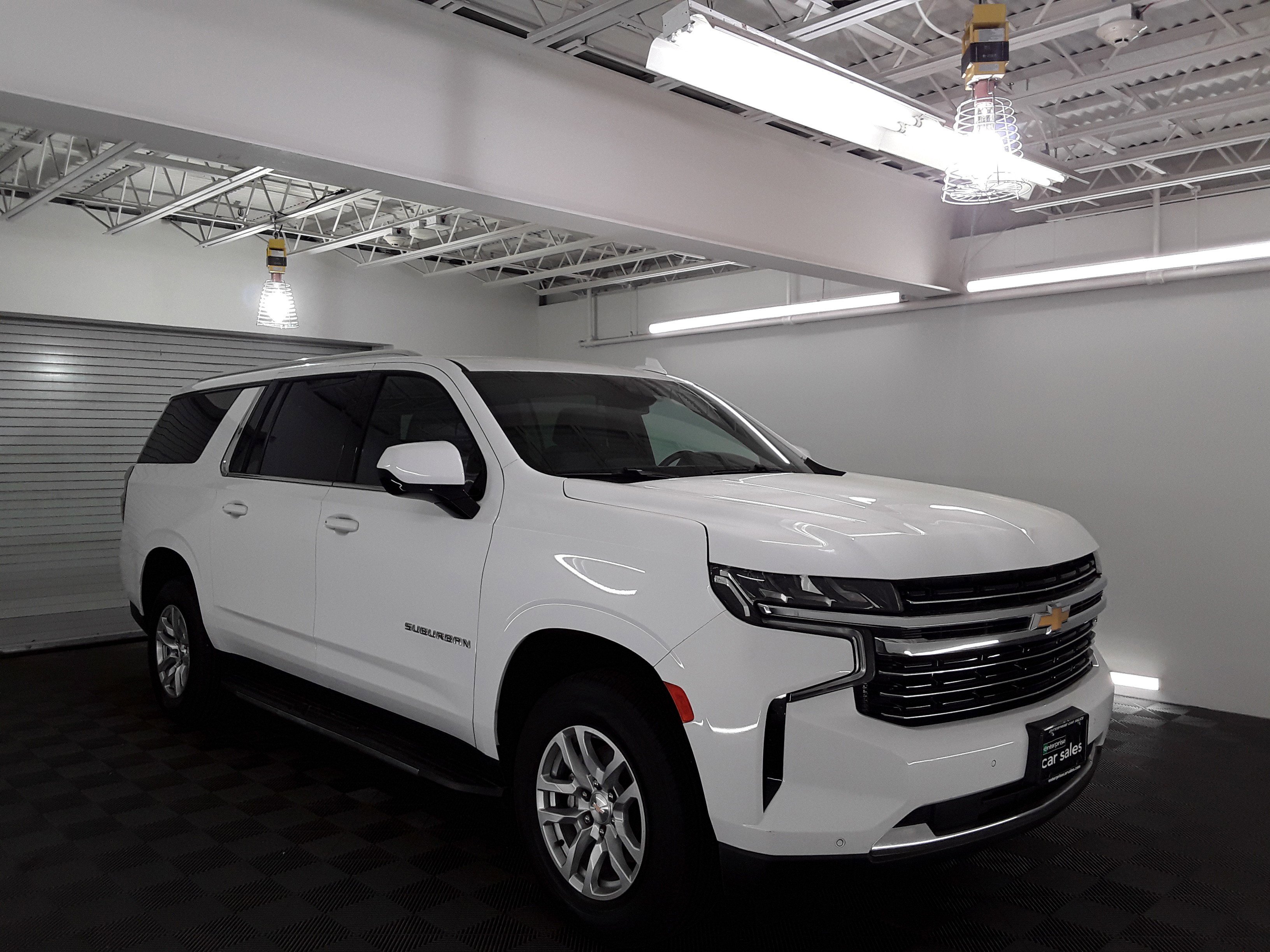 2023 Chevrolet Suburban 4WD 4dr LT