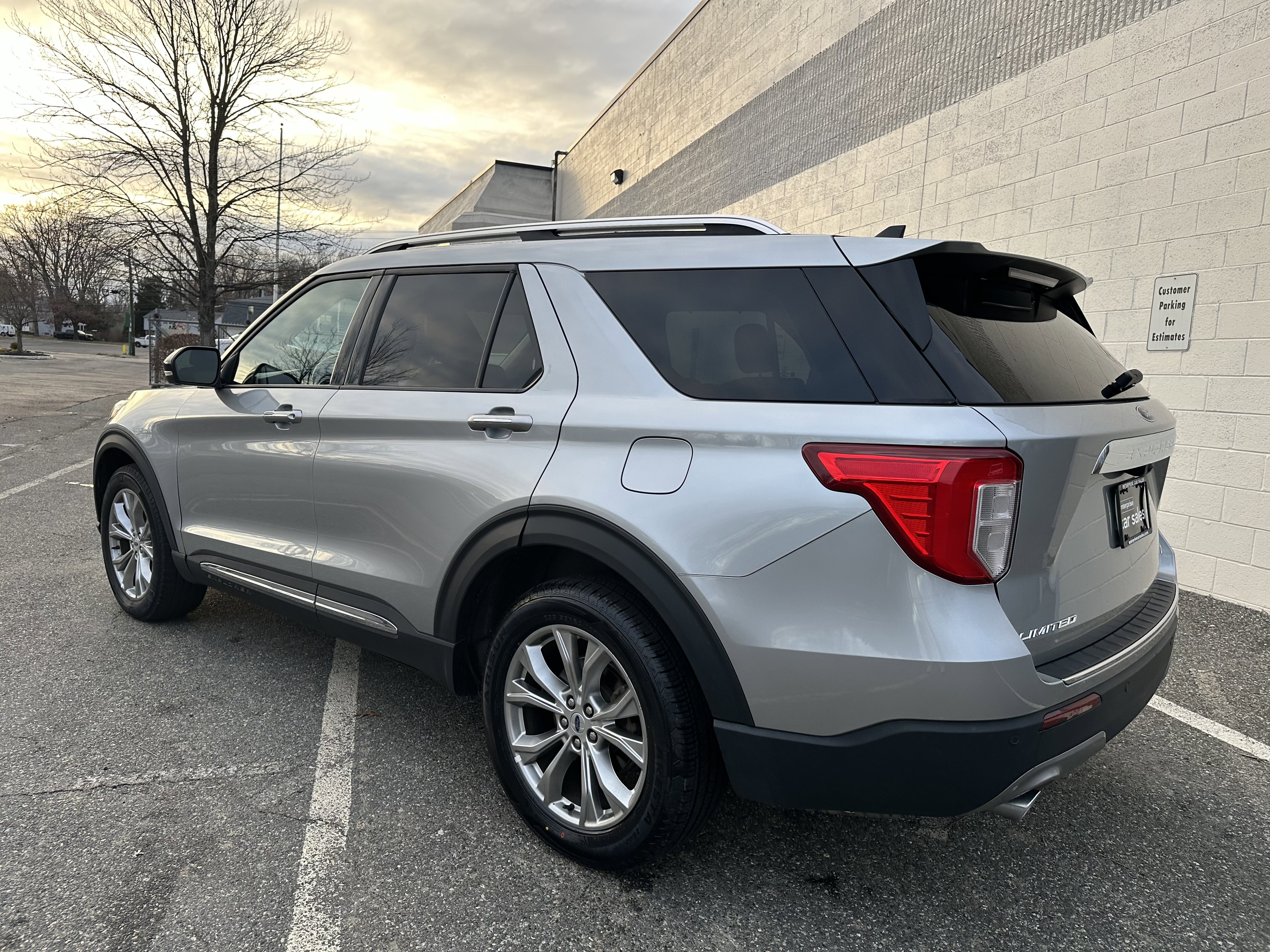 Image of Used 2023 Ford Explorer Limited 4WD