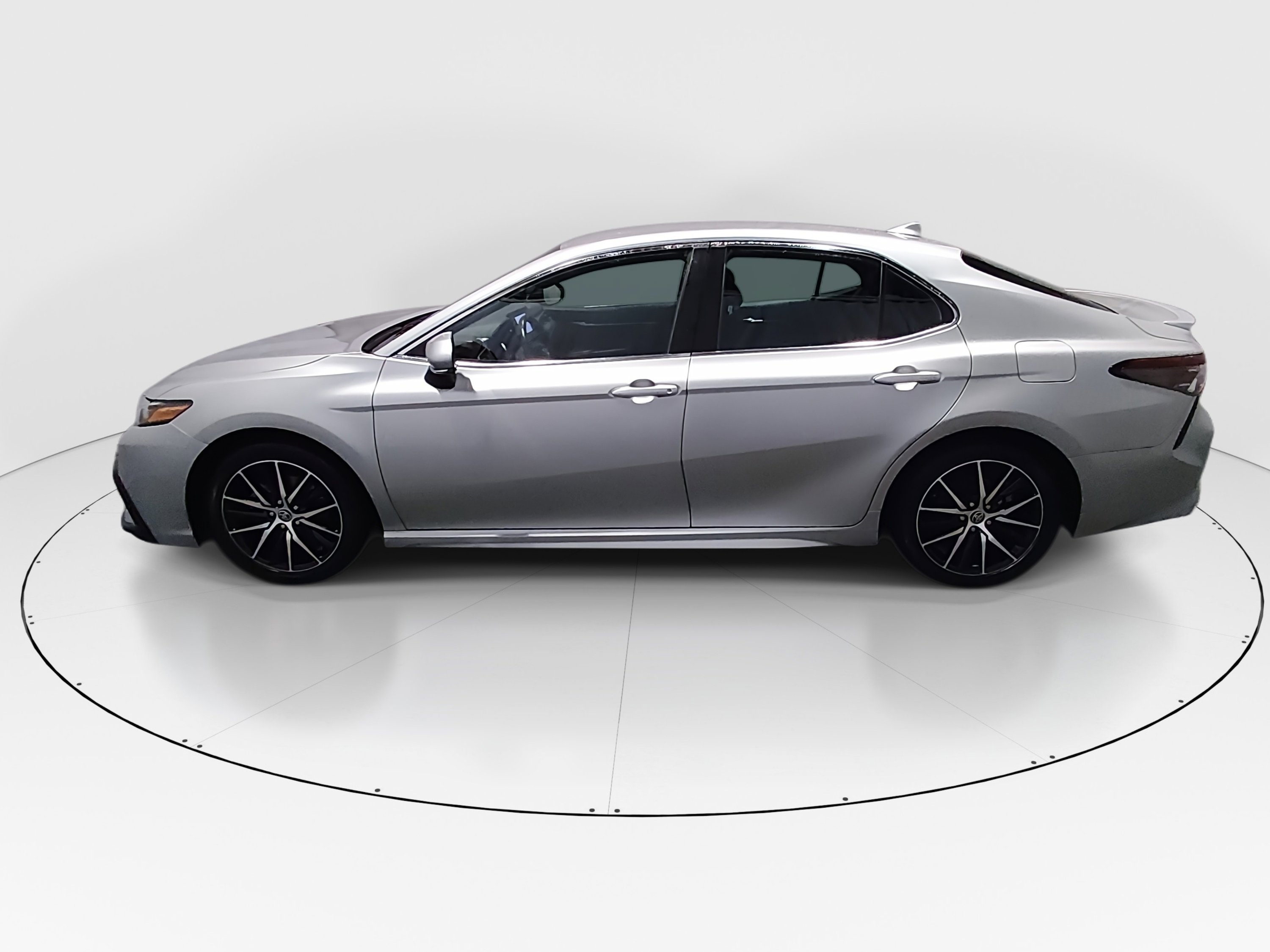 Image of Used 2023 Toyota Camry SE Auto