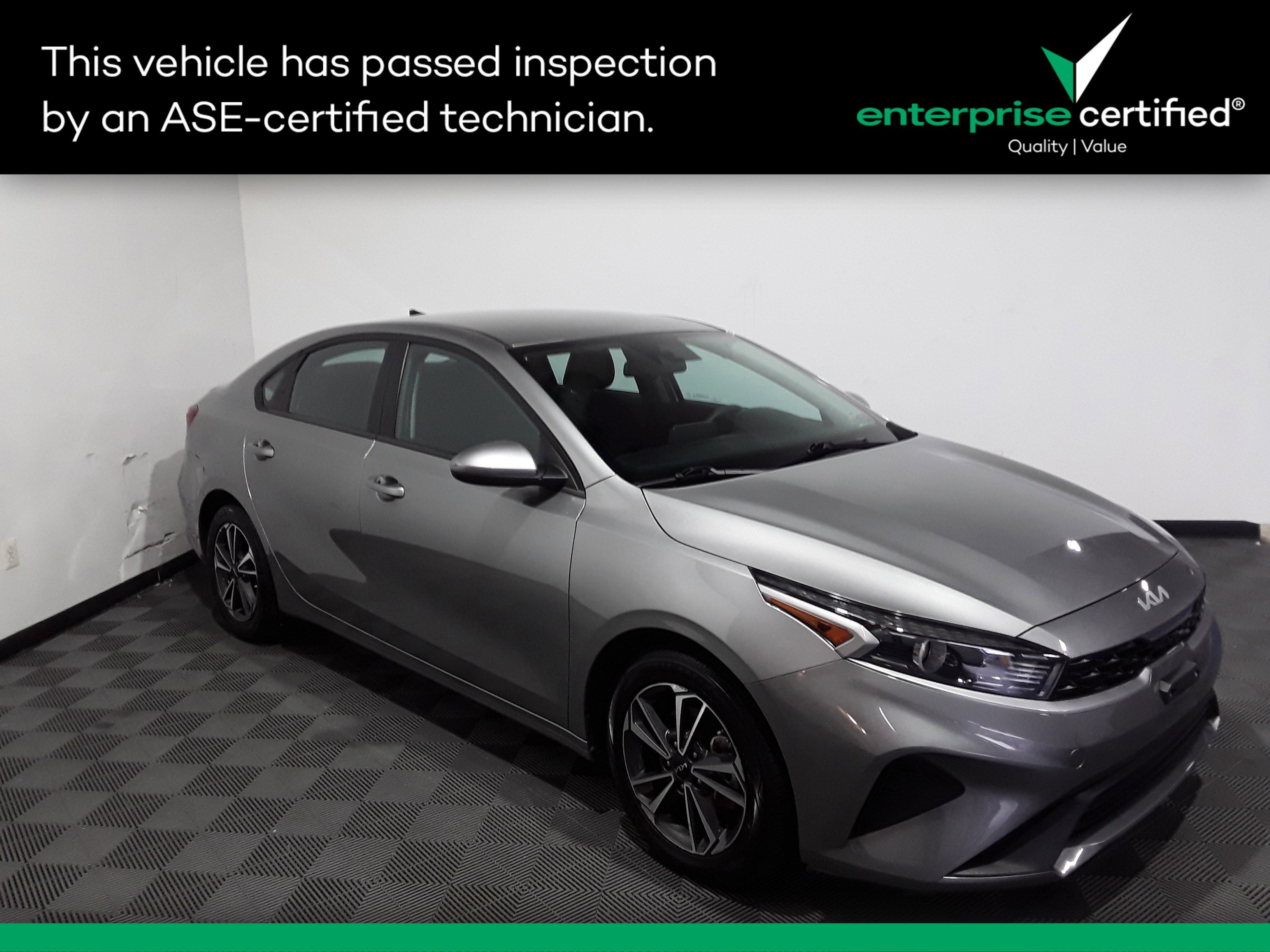 Used 2023 Kia Forte LXS IVT