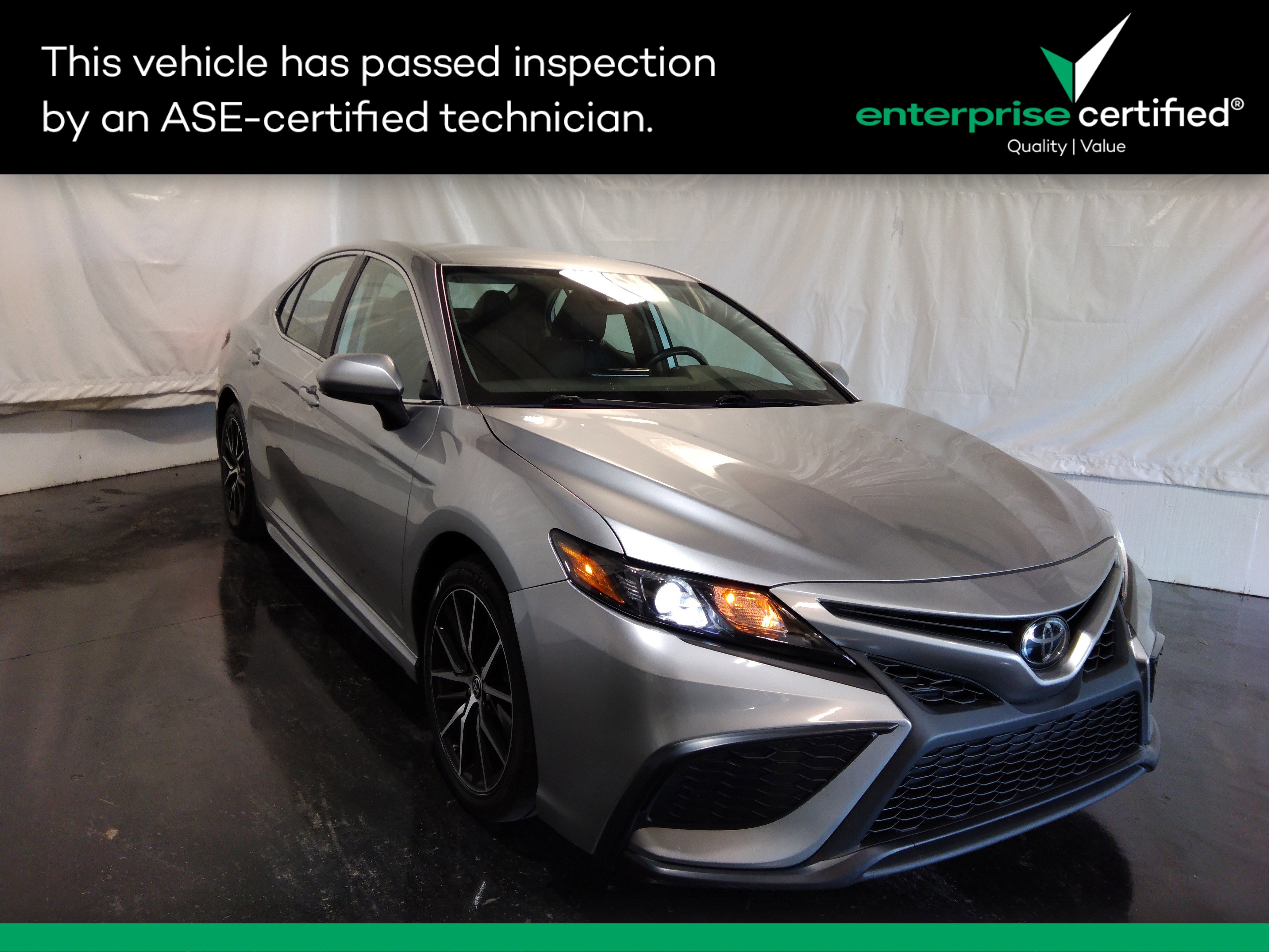 2023 Toyota Camry SE Auto