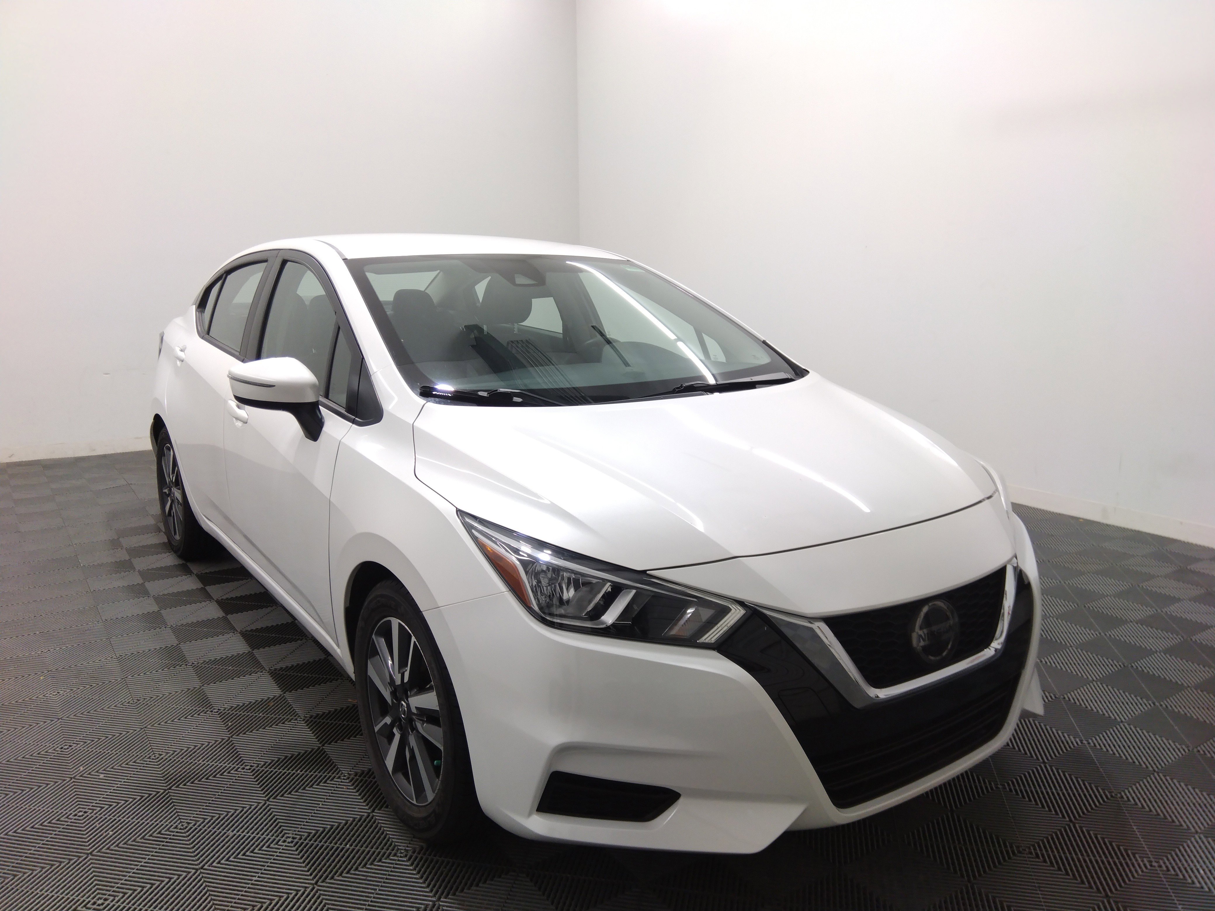 Used 2020 Nissan Versa SV CVT