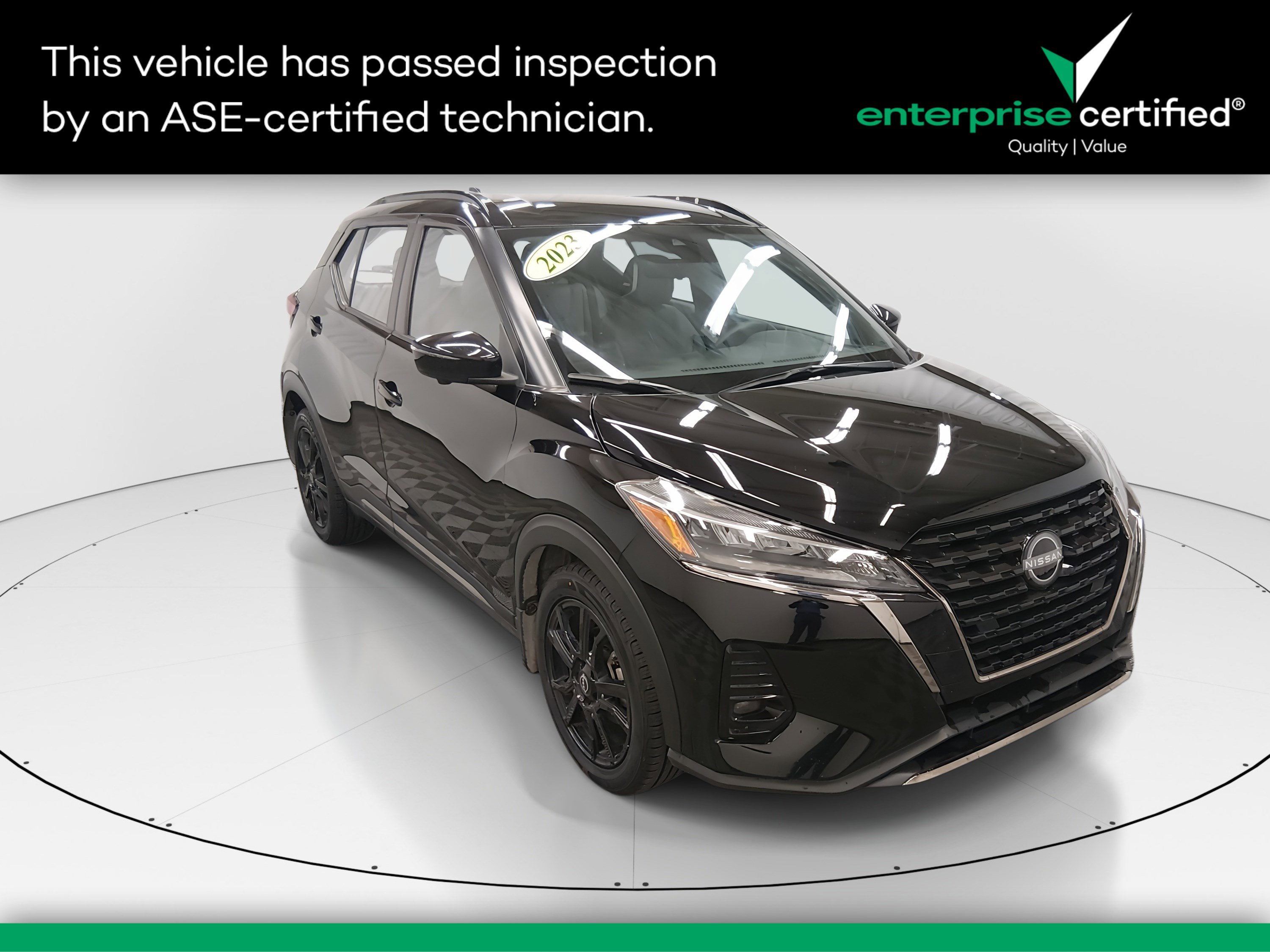 2023 Nissan Kicks SR