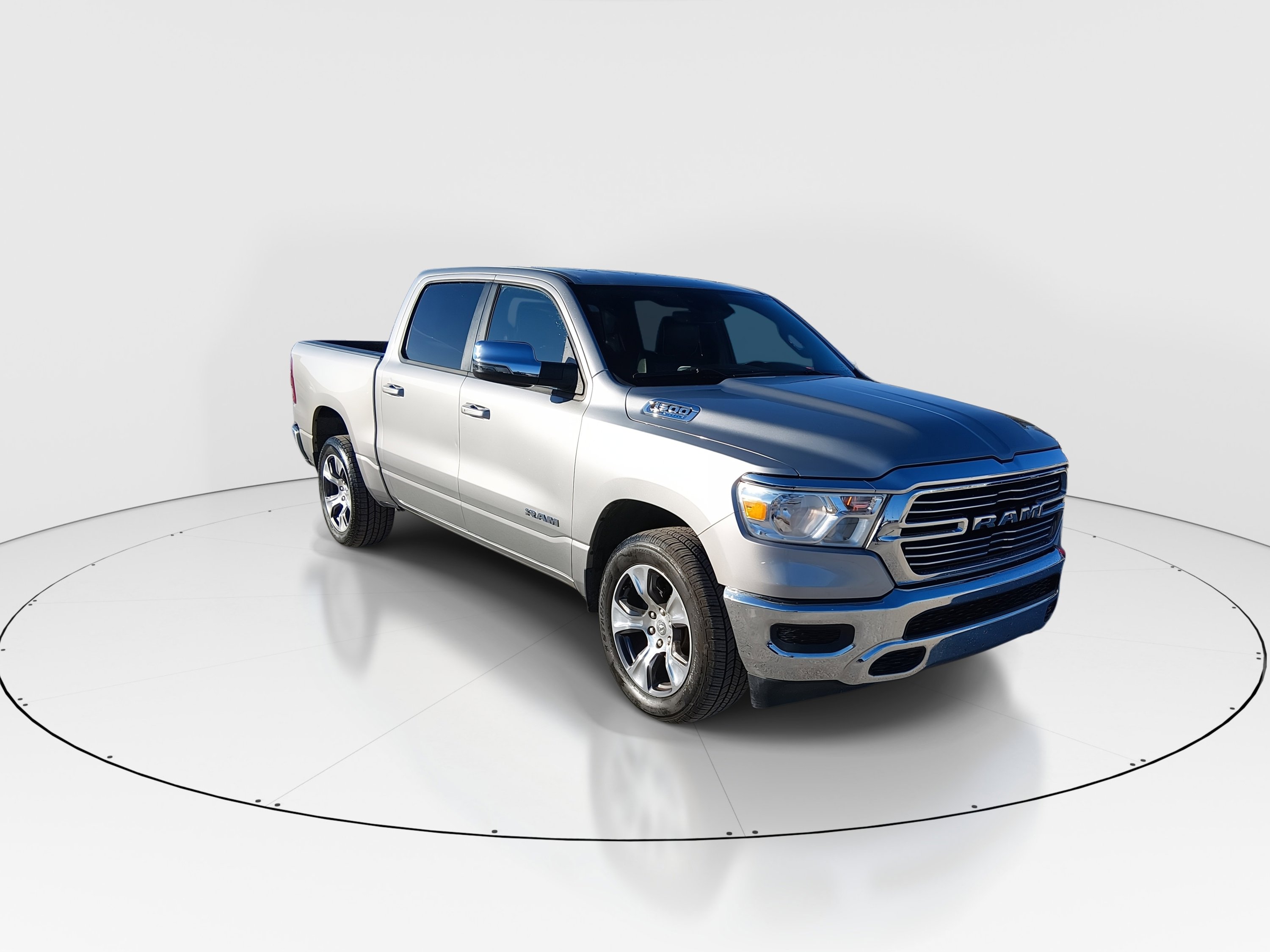 2024 RAM Ram 1500 Pickup Laramie's photo