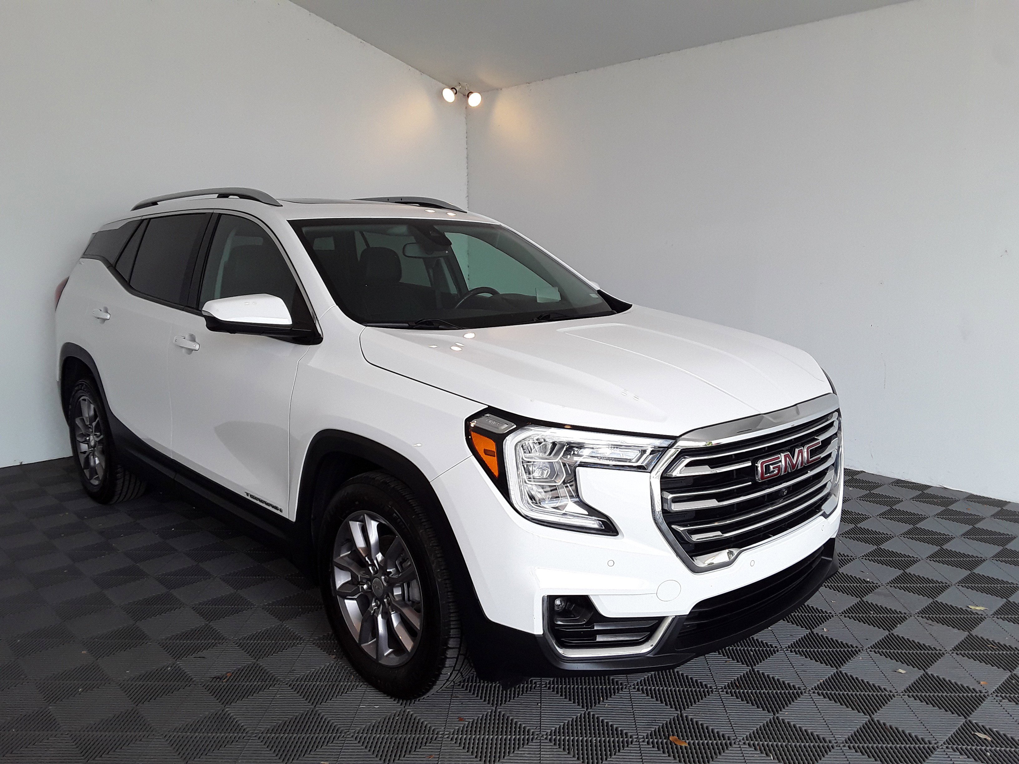 2022 GMC Terrain FWD 4dr SLT