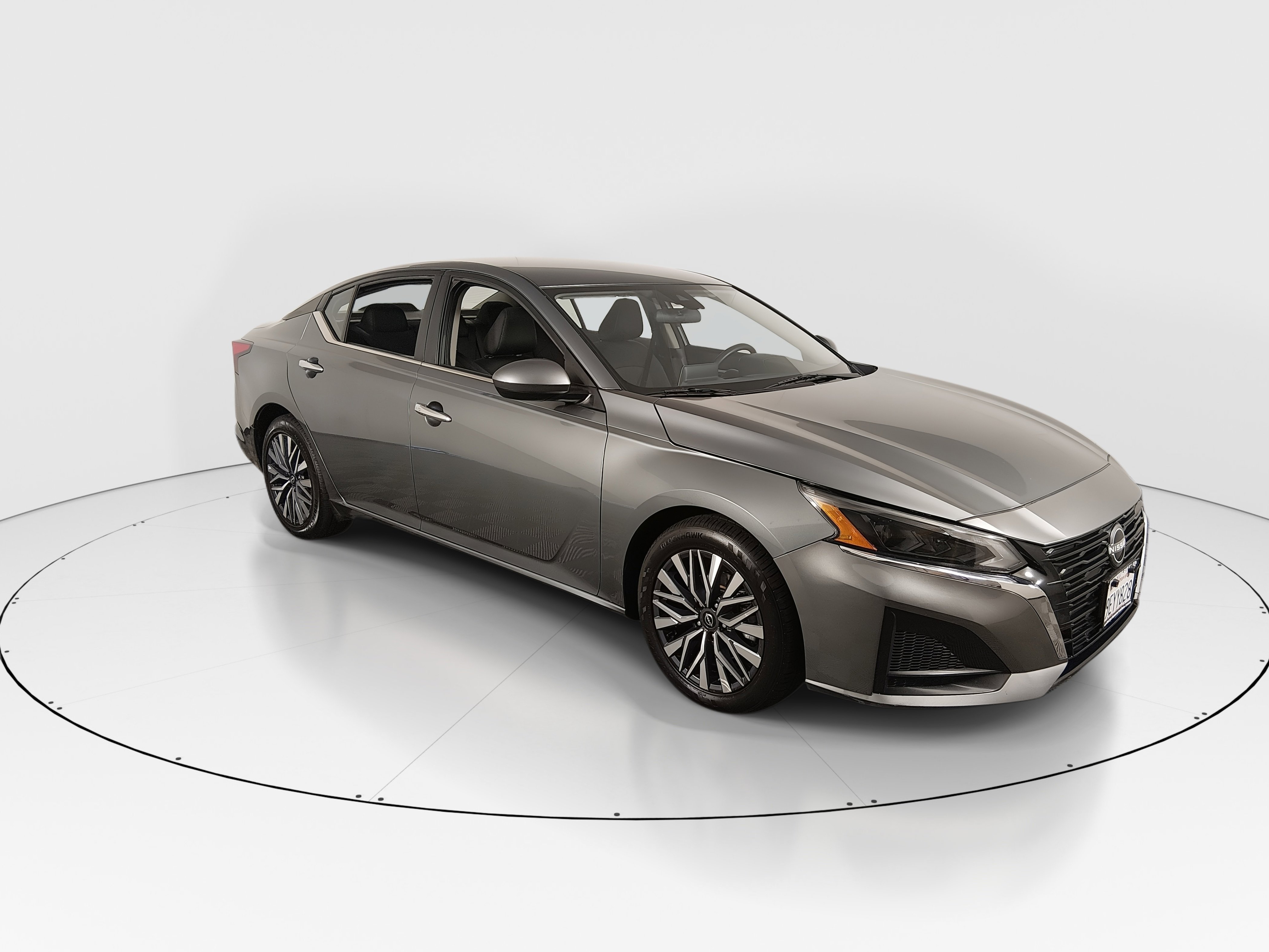 2023 Nissan Altima SV